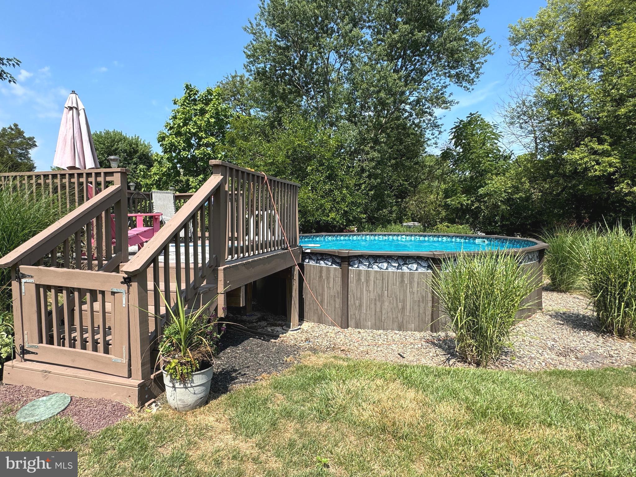 841 Grosstown Rd