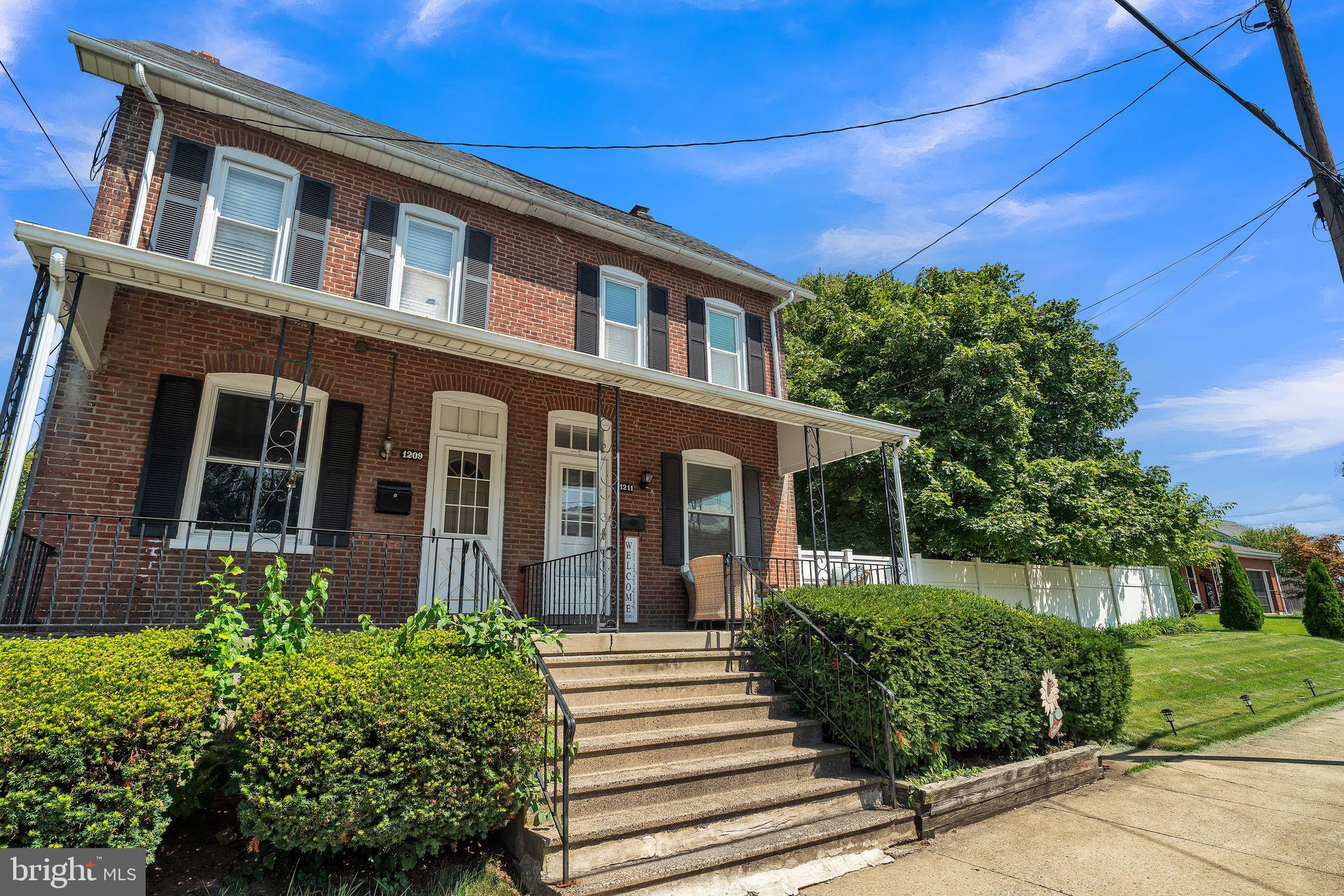 1211 Center Ave