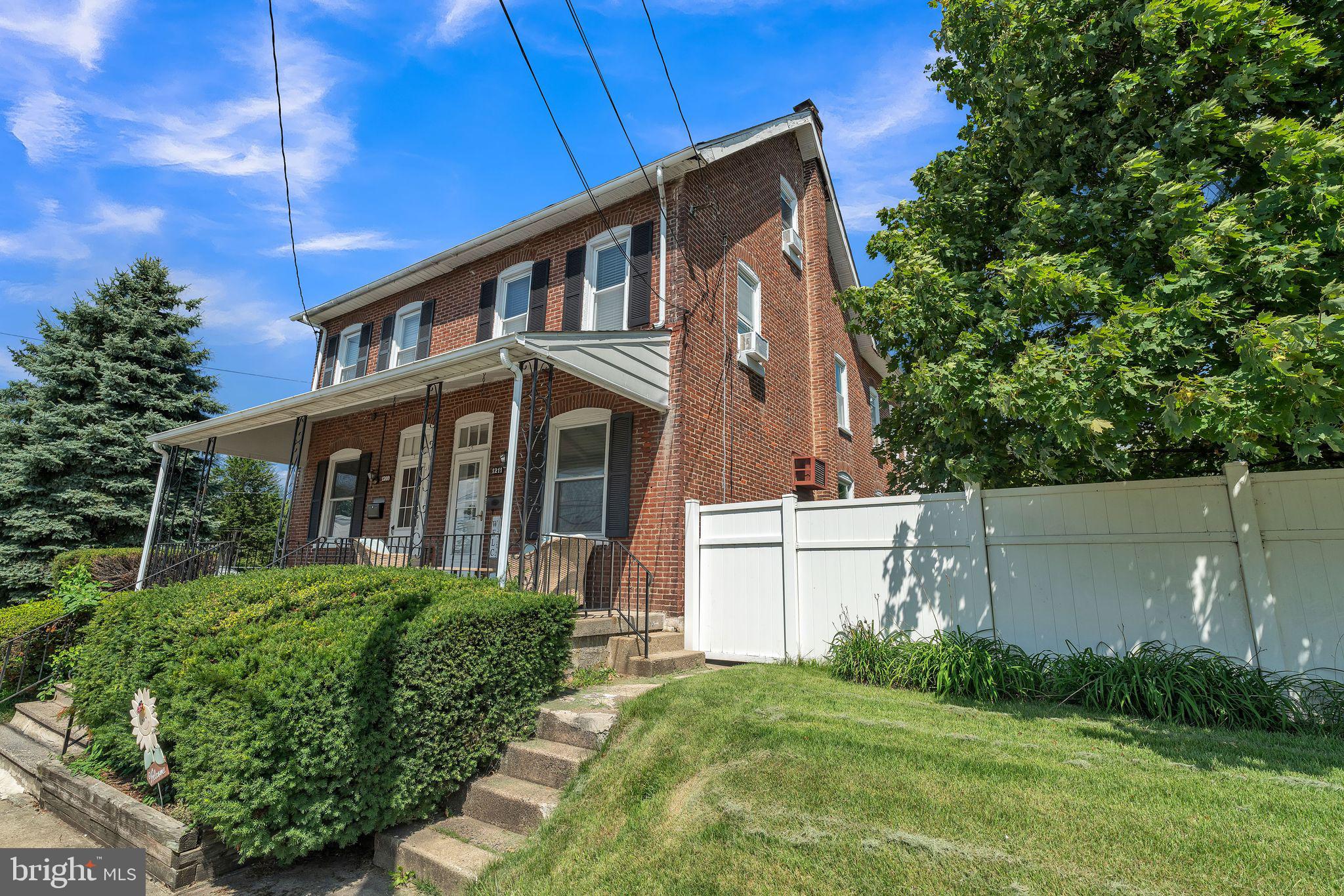 1211 Center Ave