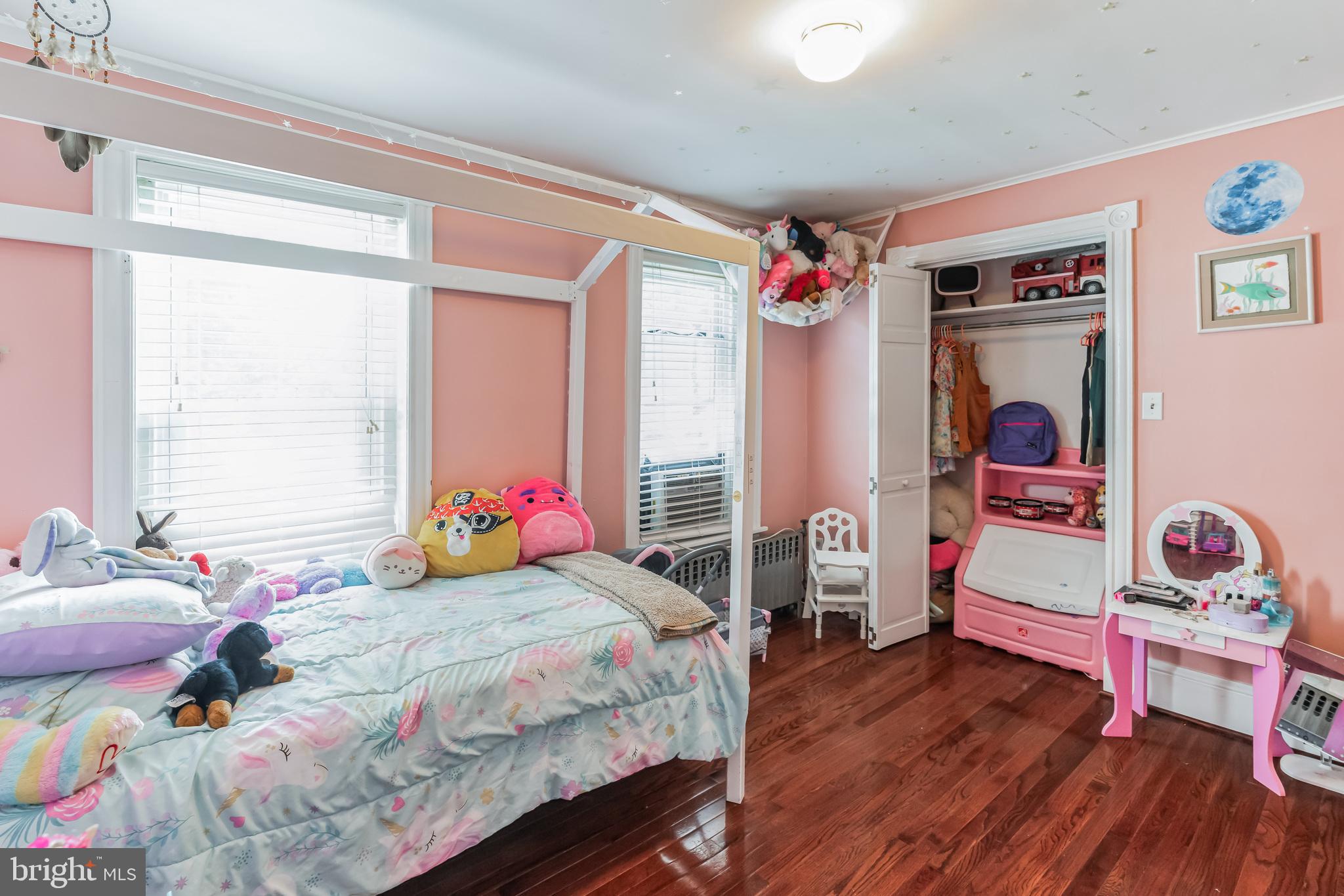 1211 Center Ave