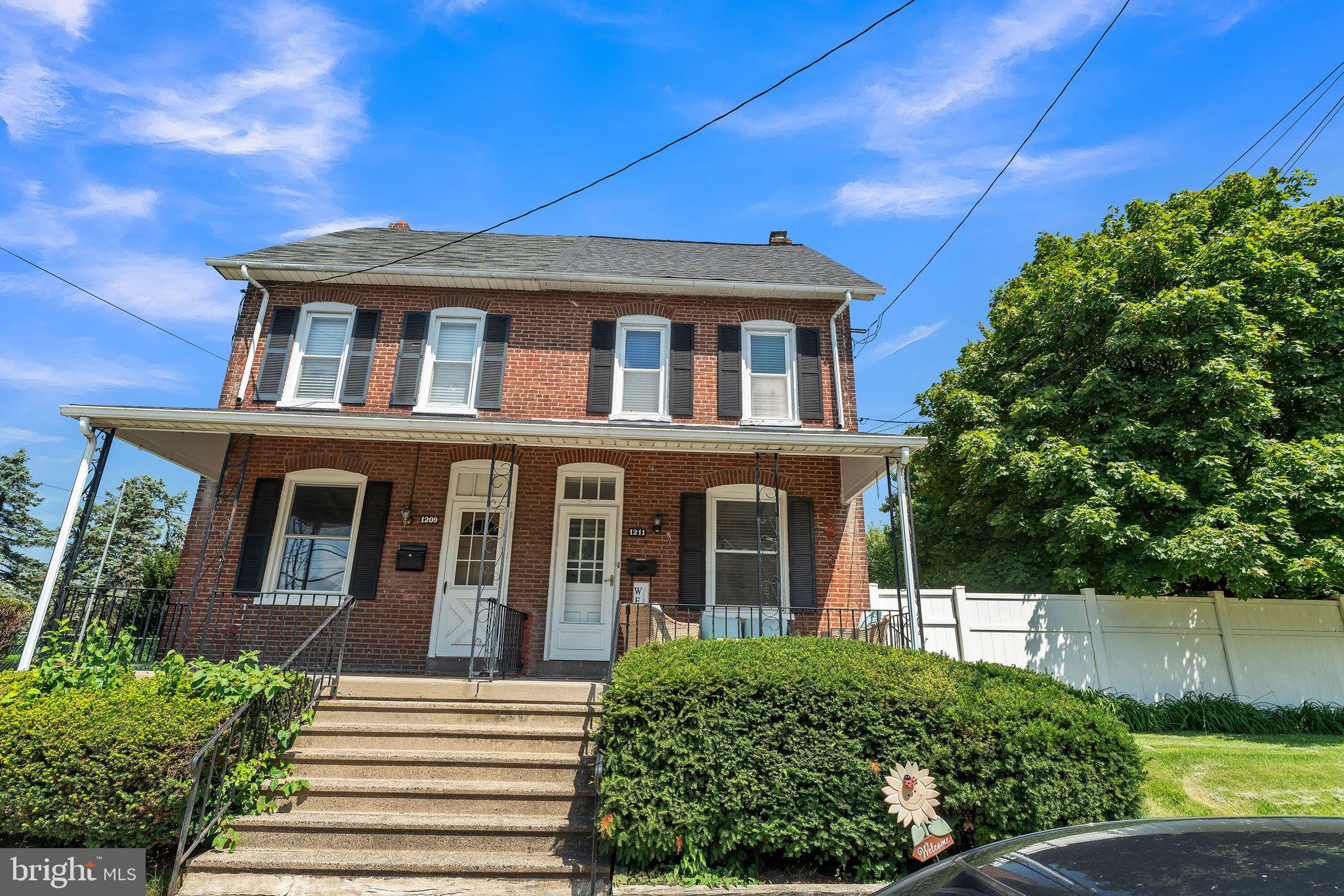 1211 Center Ave