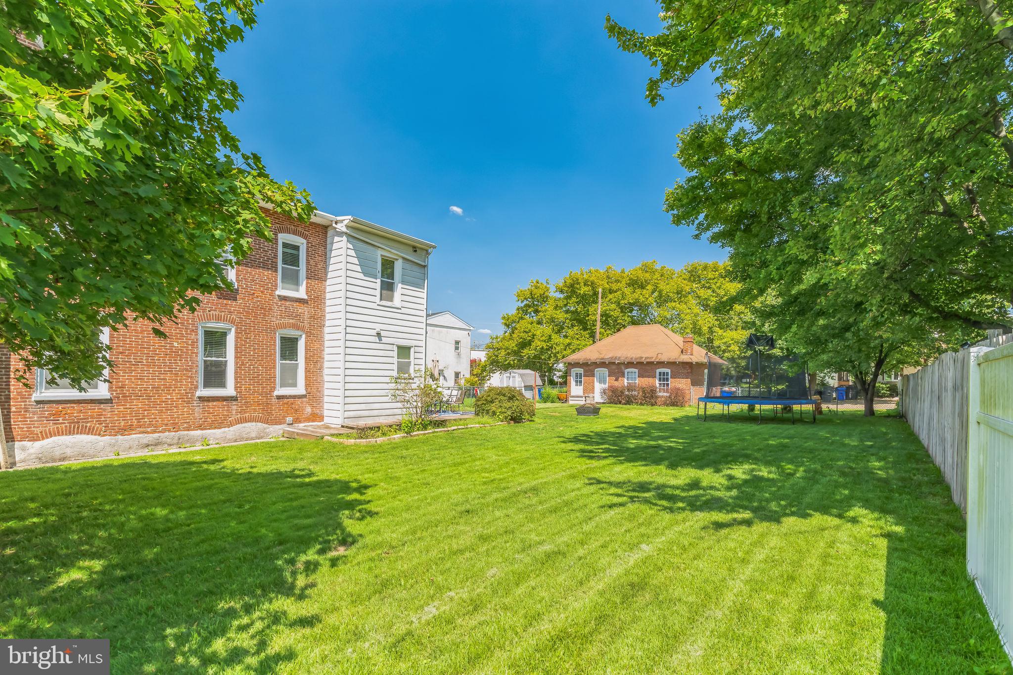 1211 Center Ave