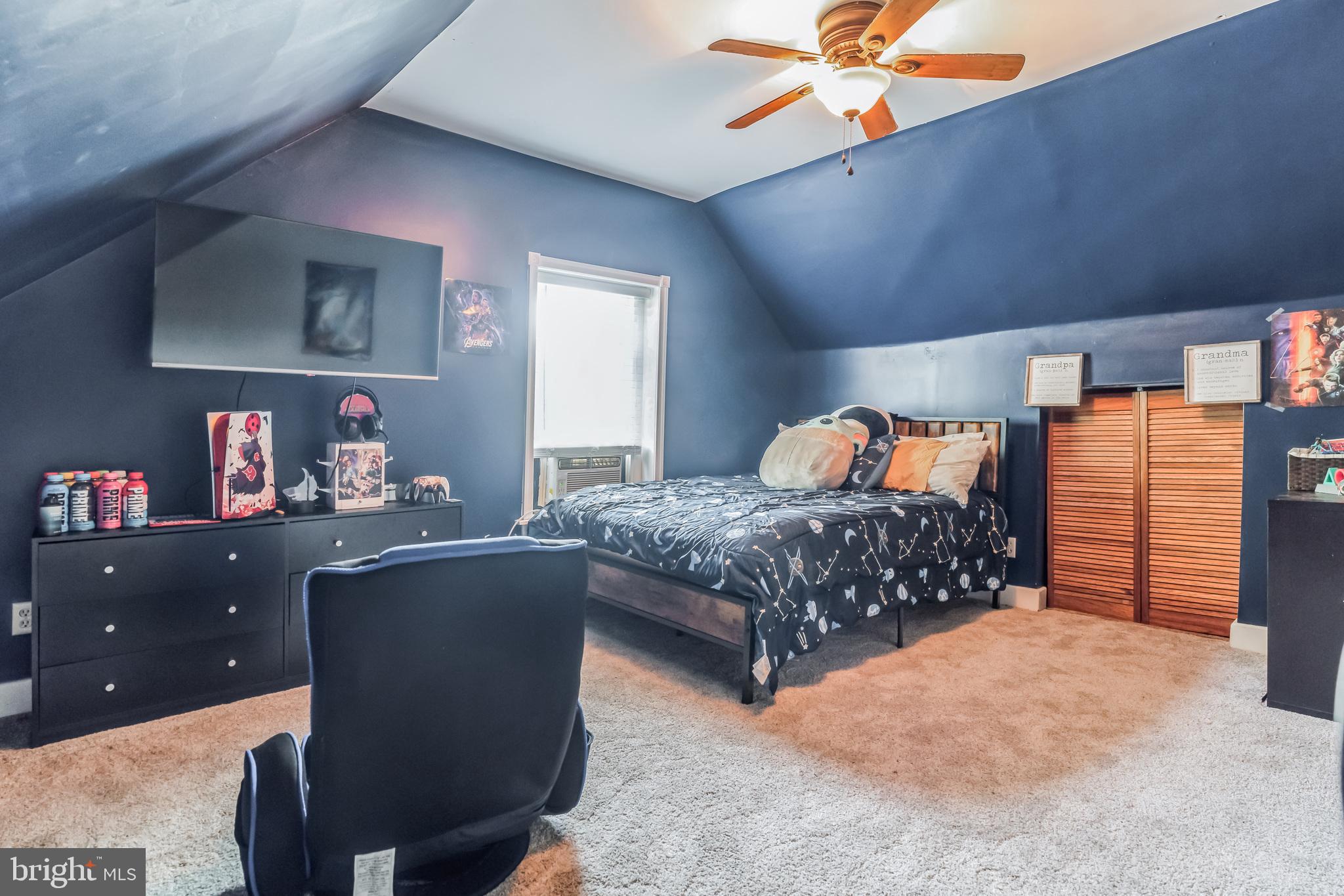 1211 Center Ave