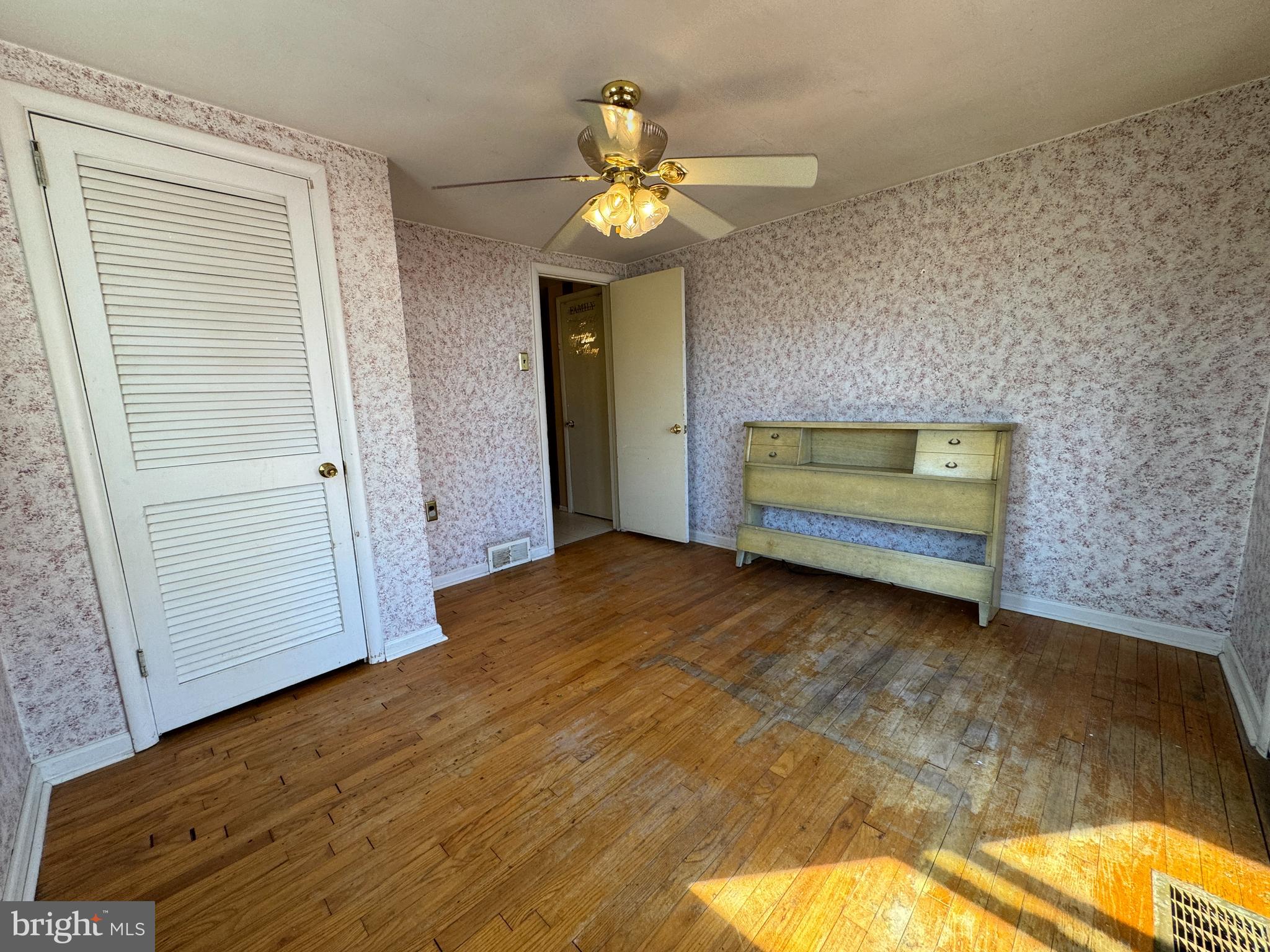 1241 2nd Ave