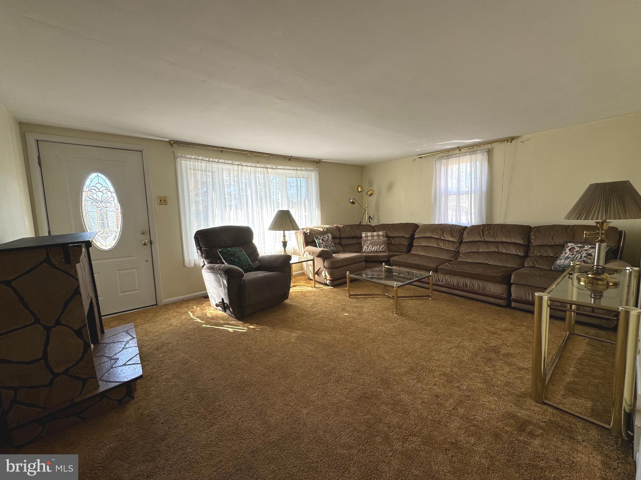 1241 2nd Ave