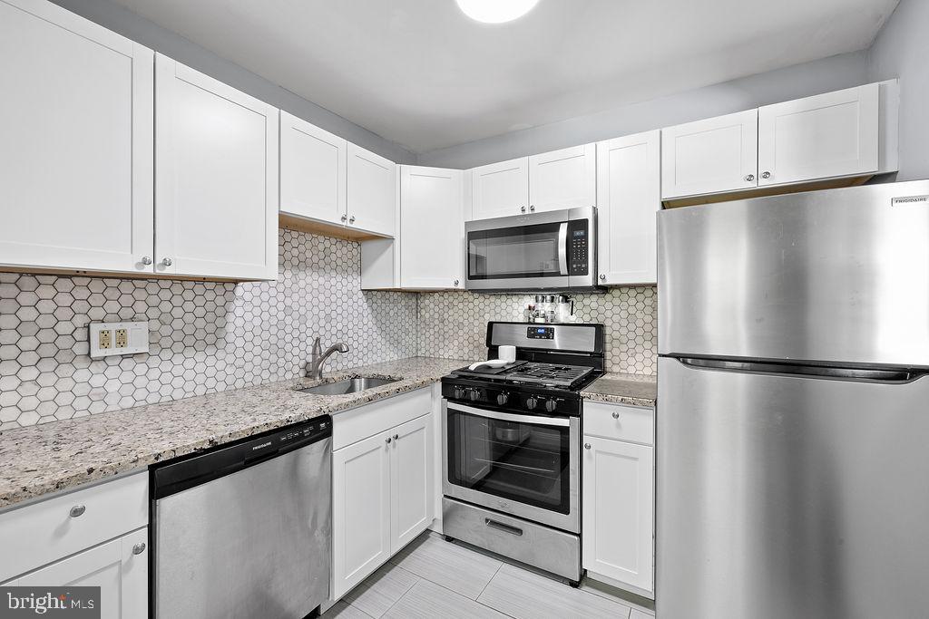 216 Meadowview Ln #216