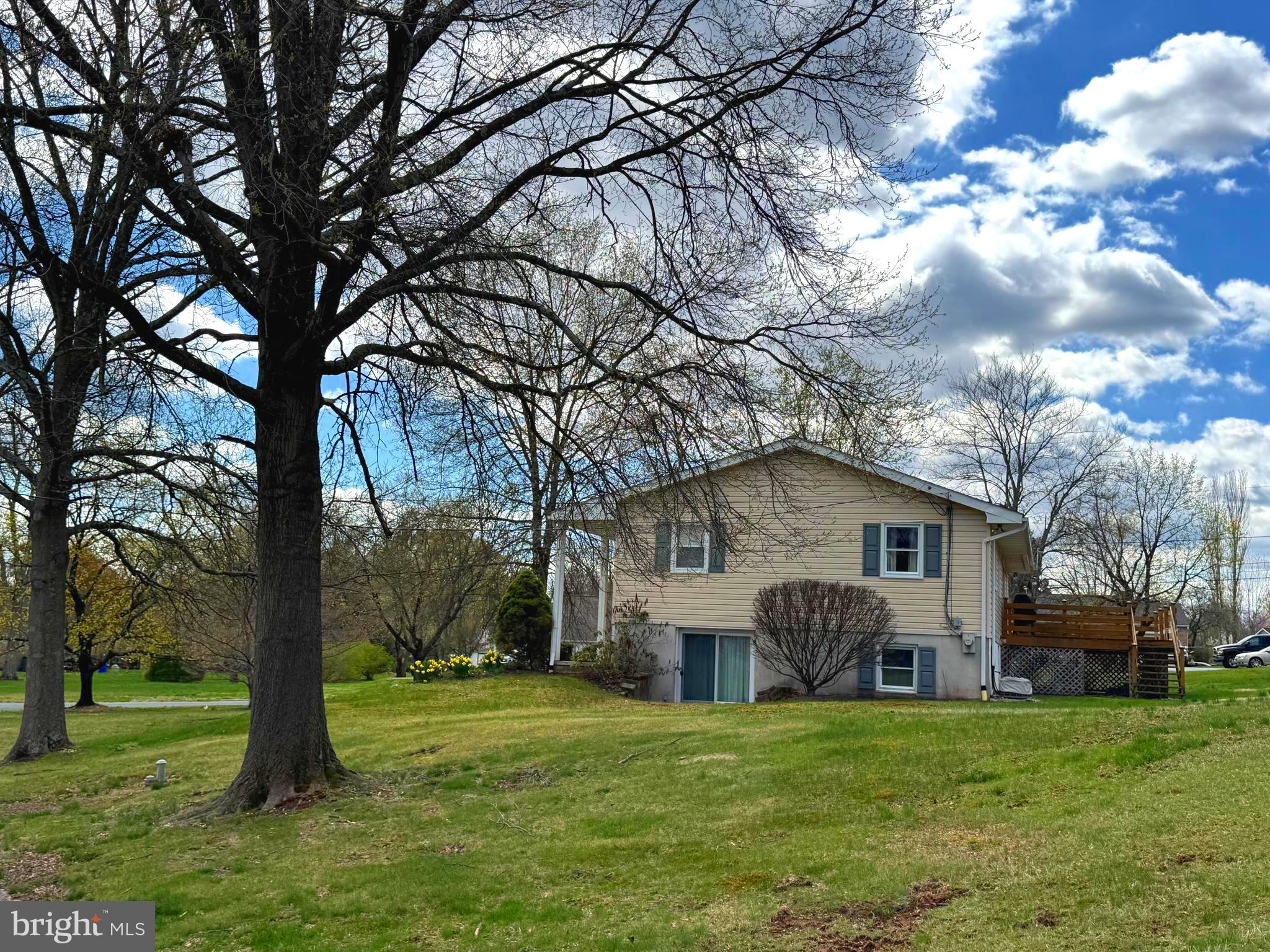 2485 Sunnyslope Dr