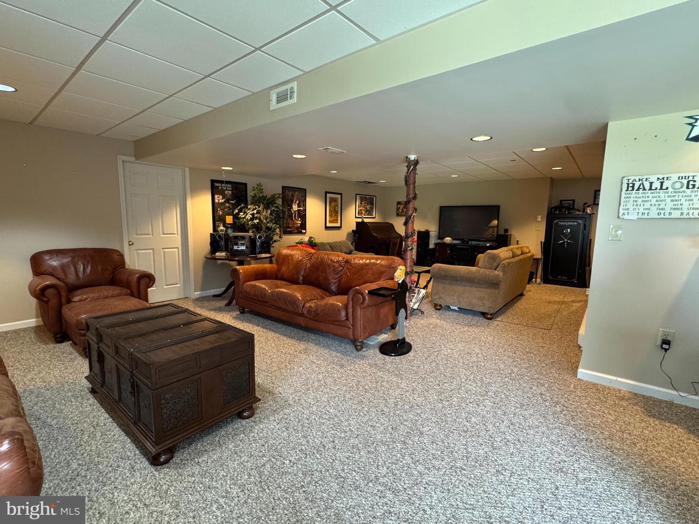 50 Hillcrest Ct