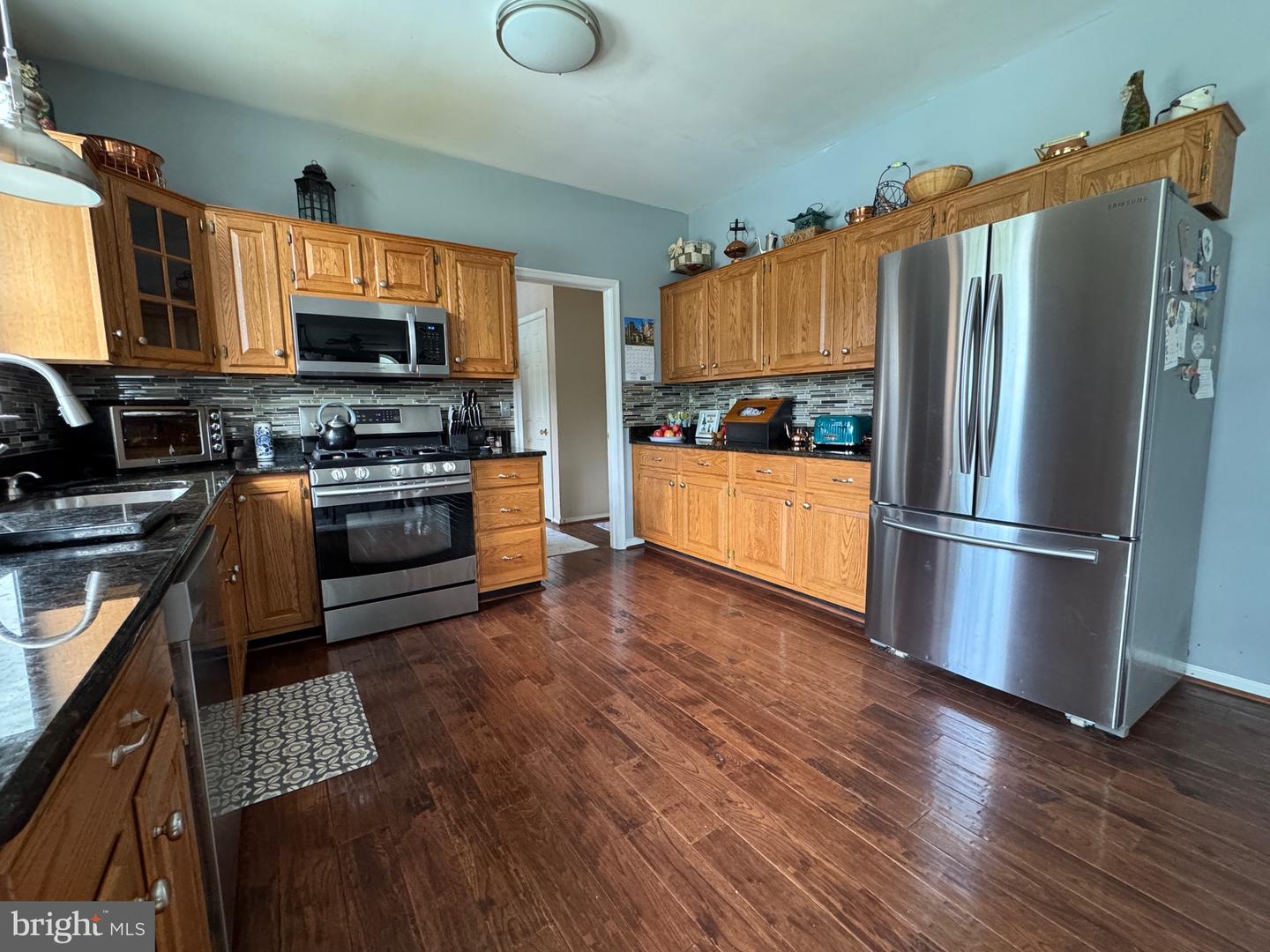 50 Hillcrest Ct