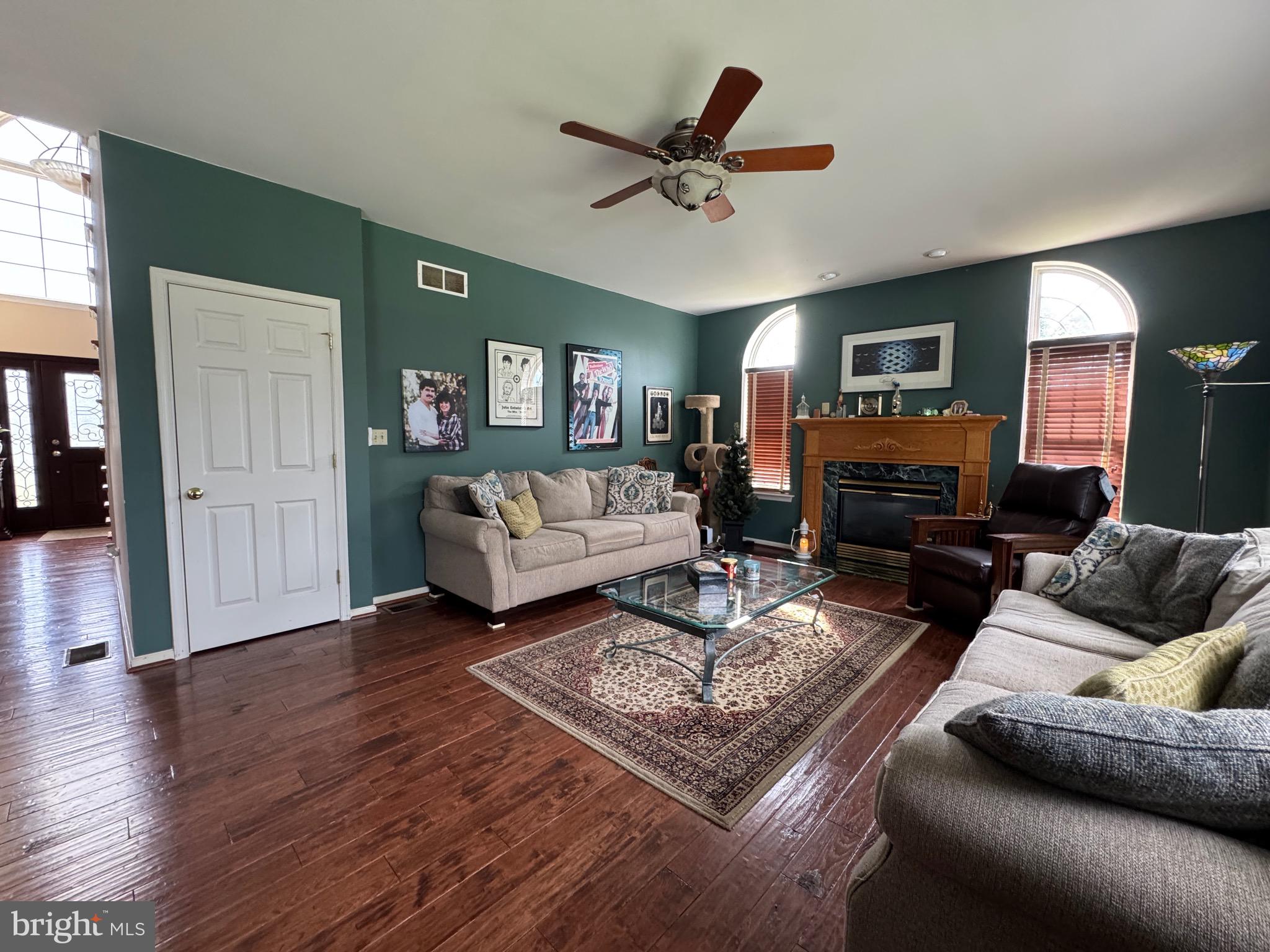 50 Hillcrest Ct