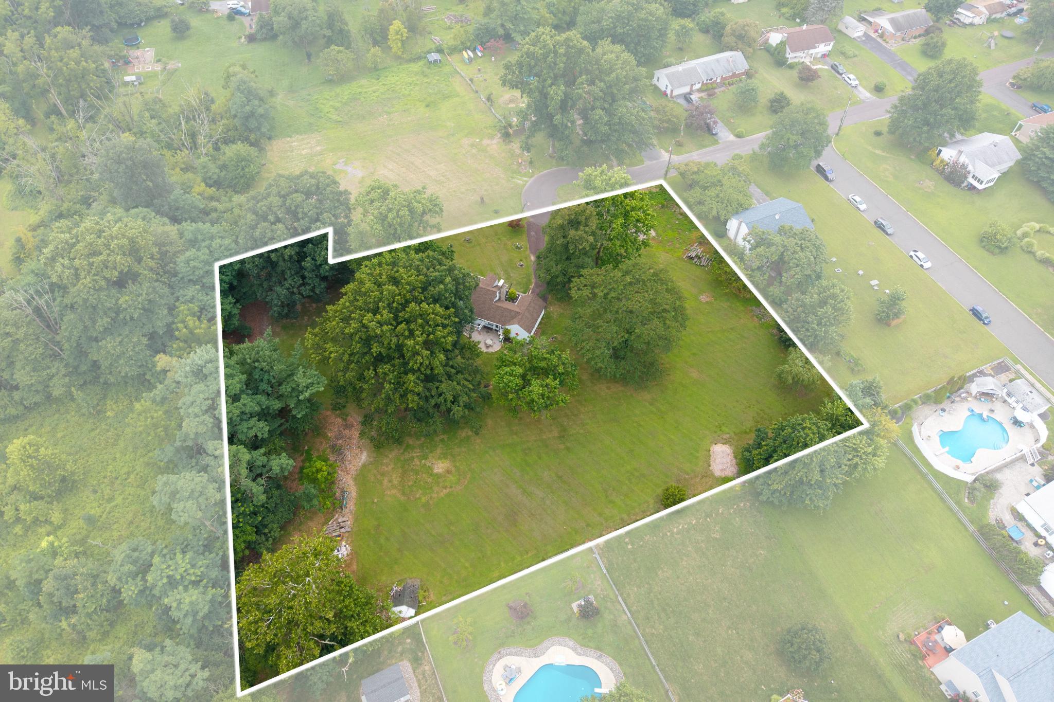 1095 Mitch Rd
