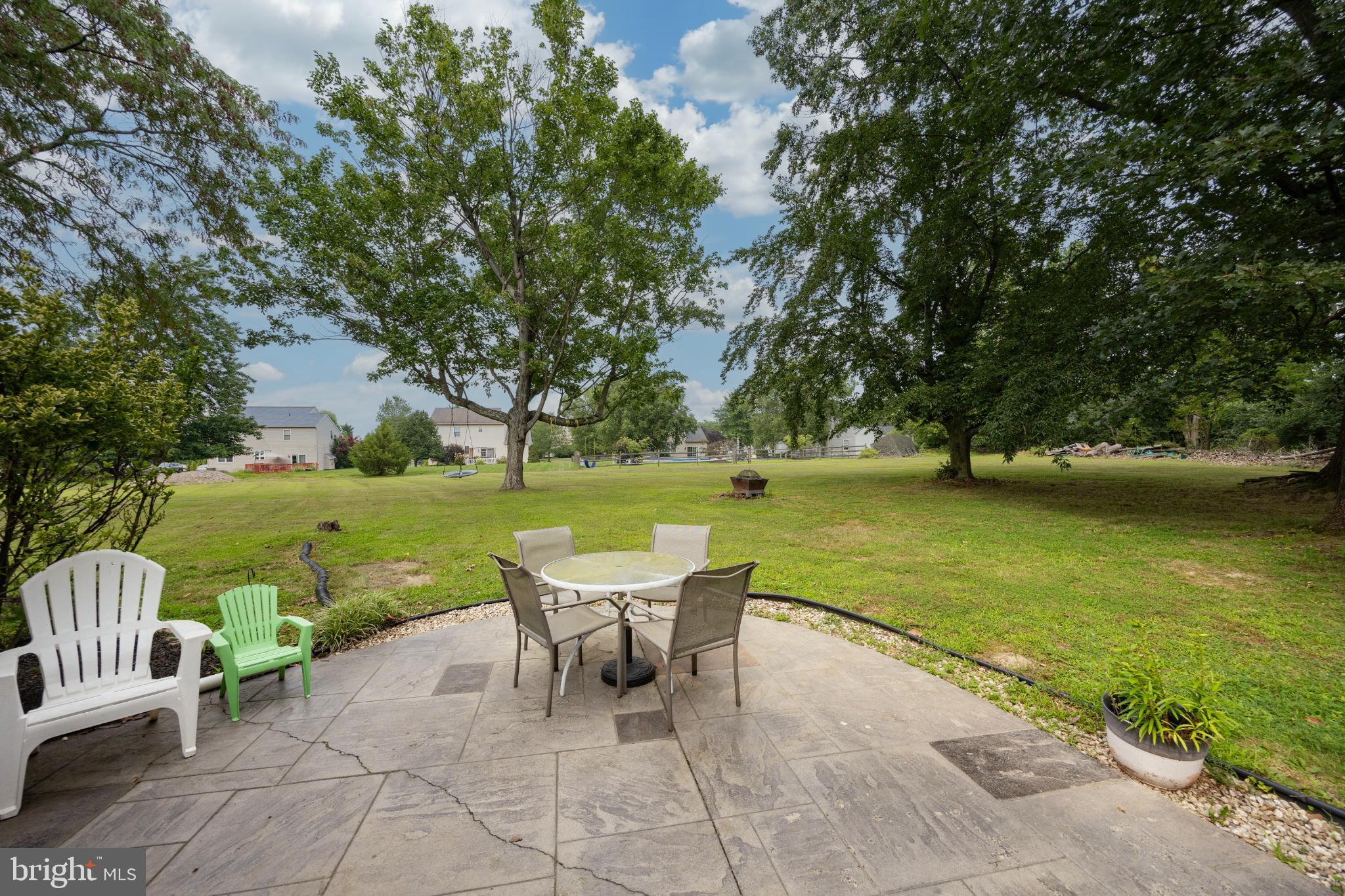 1095 Mitch Rd