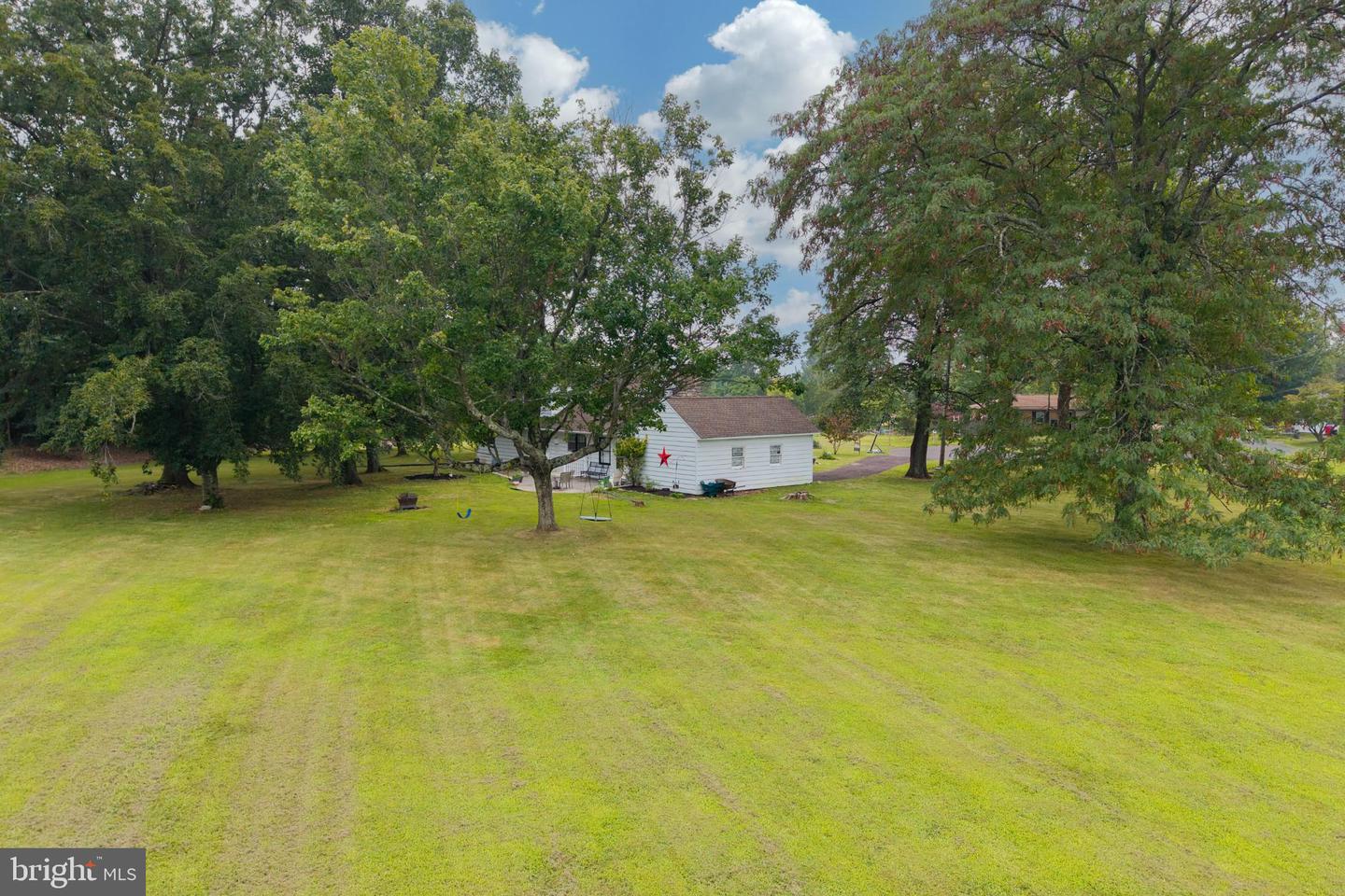 1095 Mitch Rd