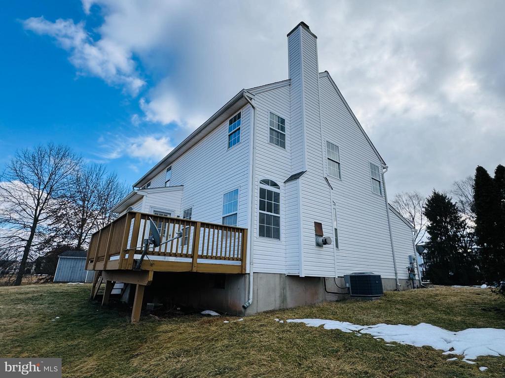 25 CASTLE DRIVE
