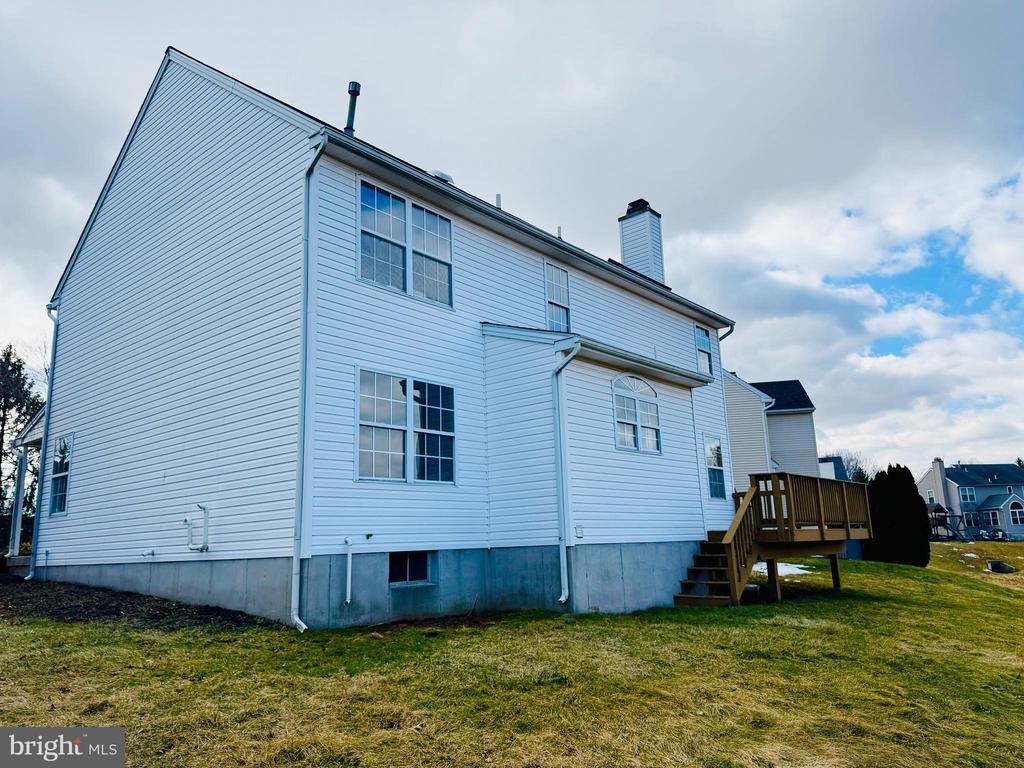 25 CASTLE DRIVE