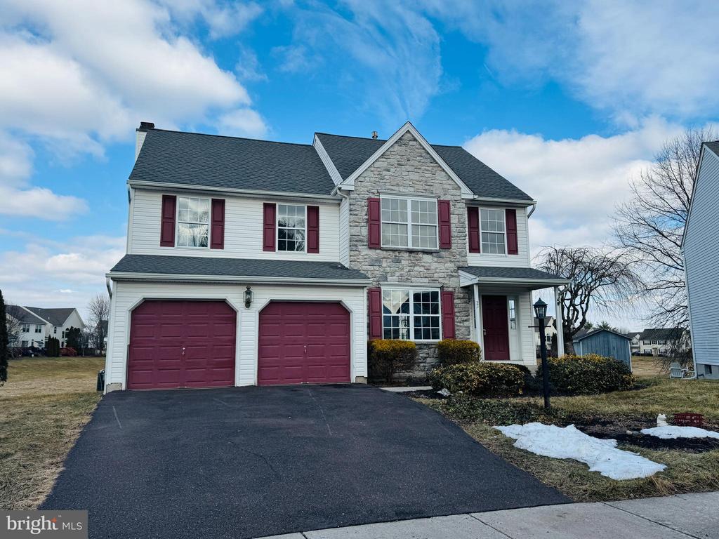 25 CASTLE DRIVE
