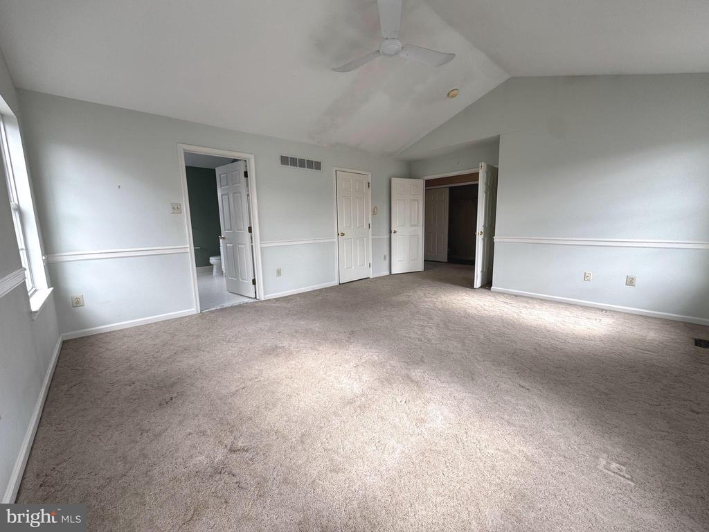 25 CASTLE DRIVE