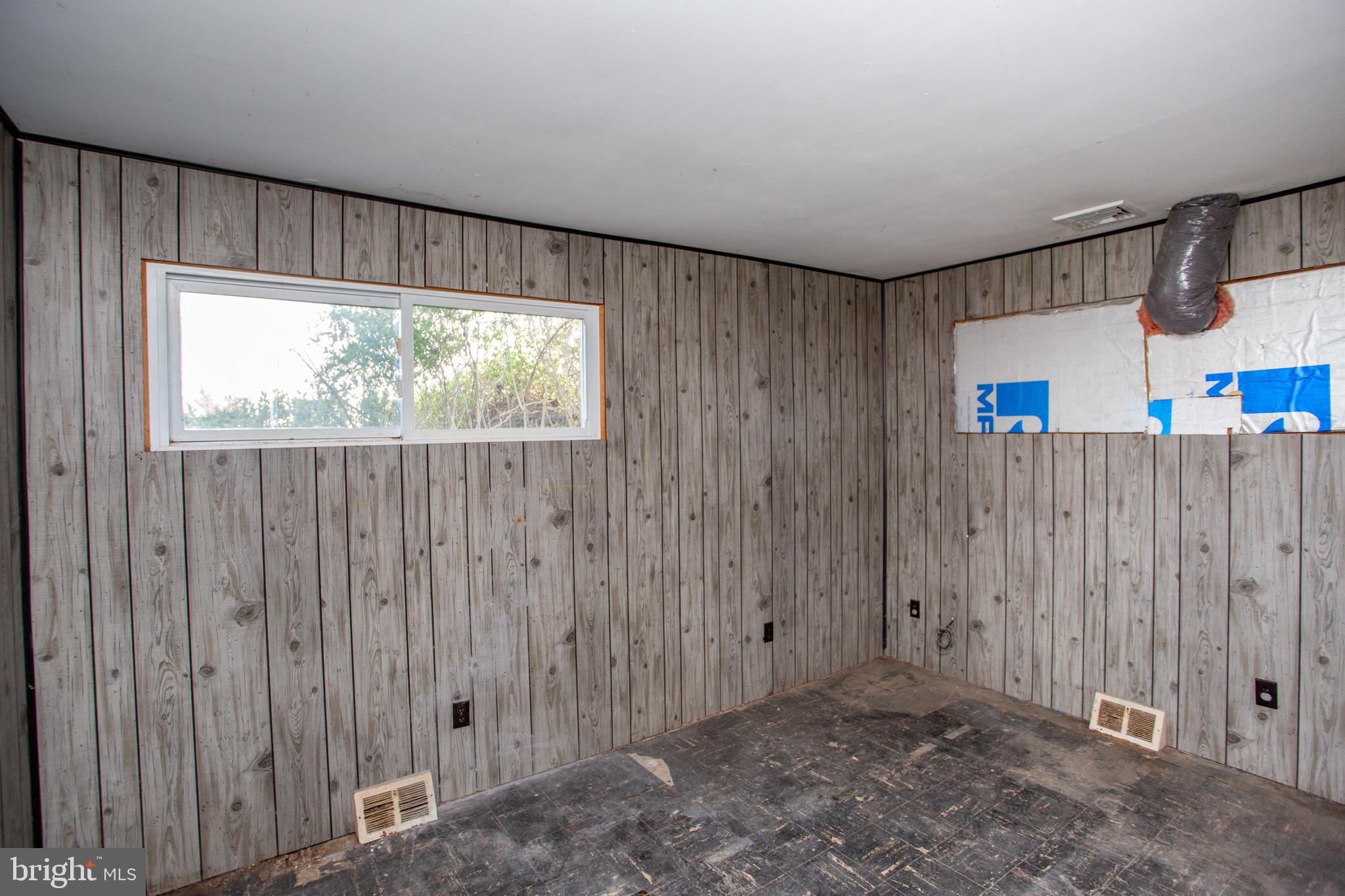 2114 CHESTNUT