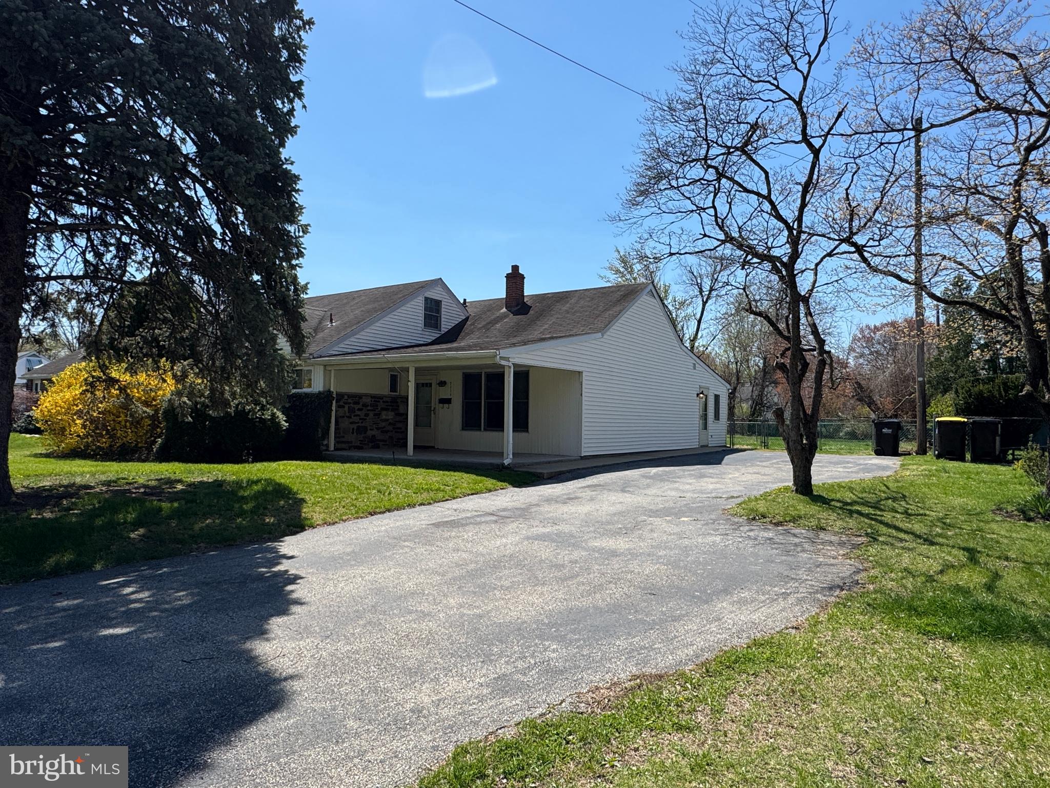 2114 CHESTNUT