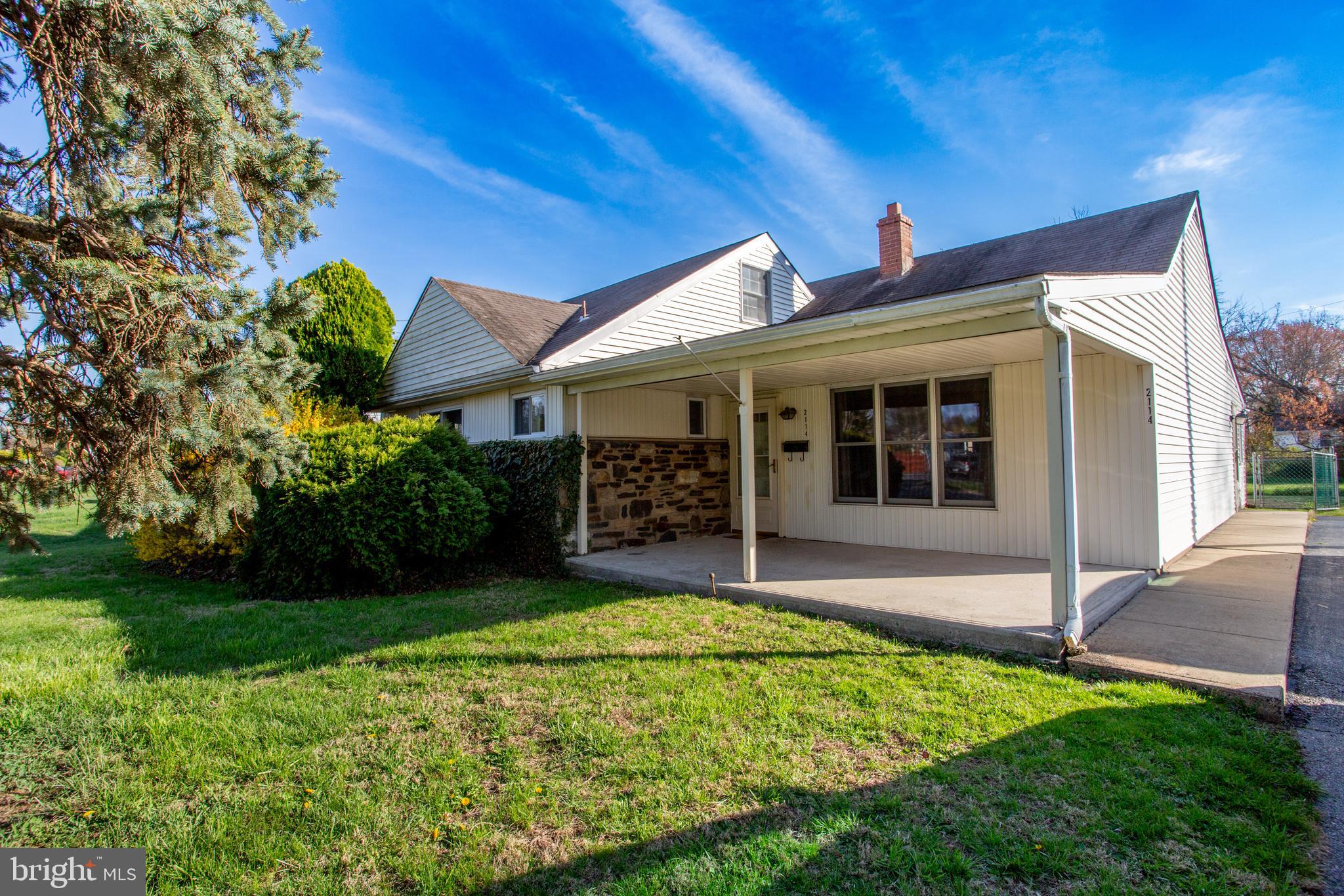 2114 CHESTNUT