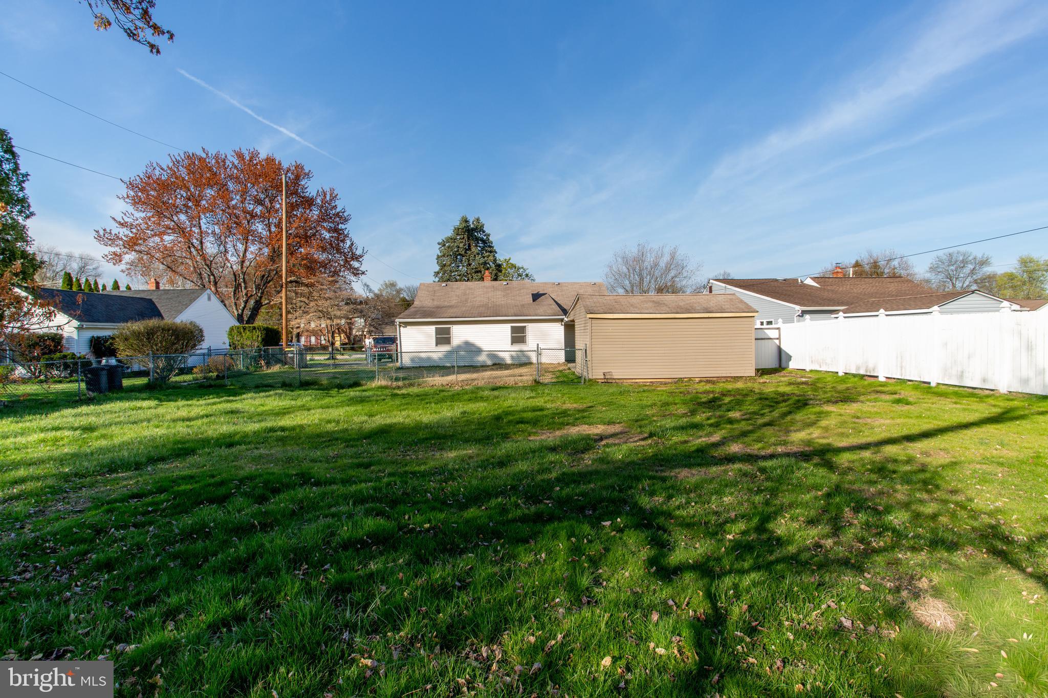 2114 CHESTNUT