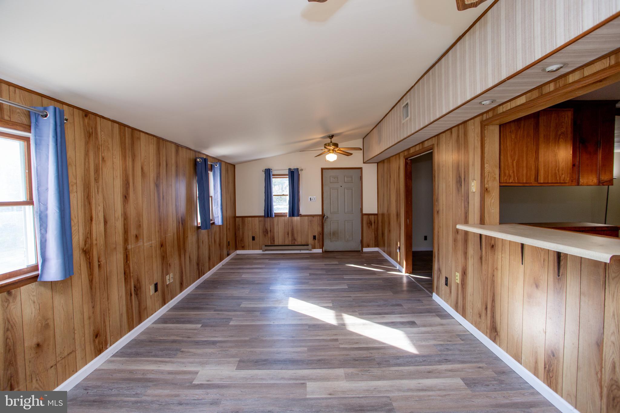 2114 CHESTNUT