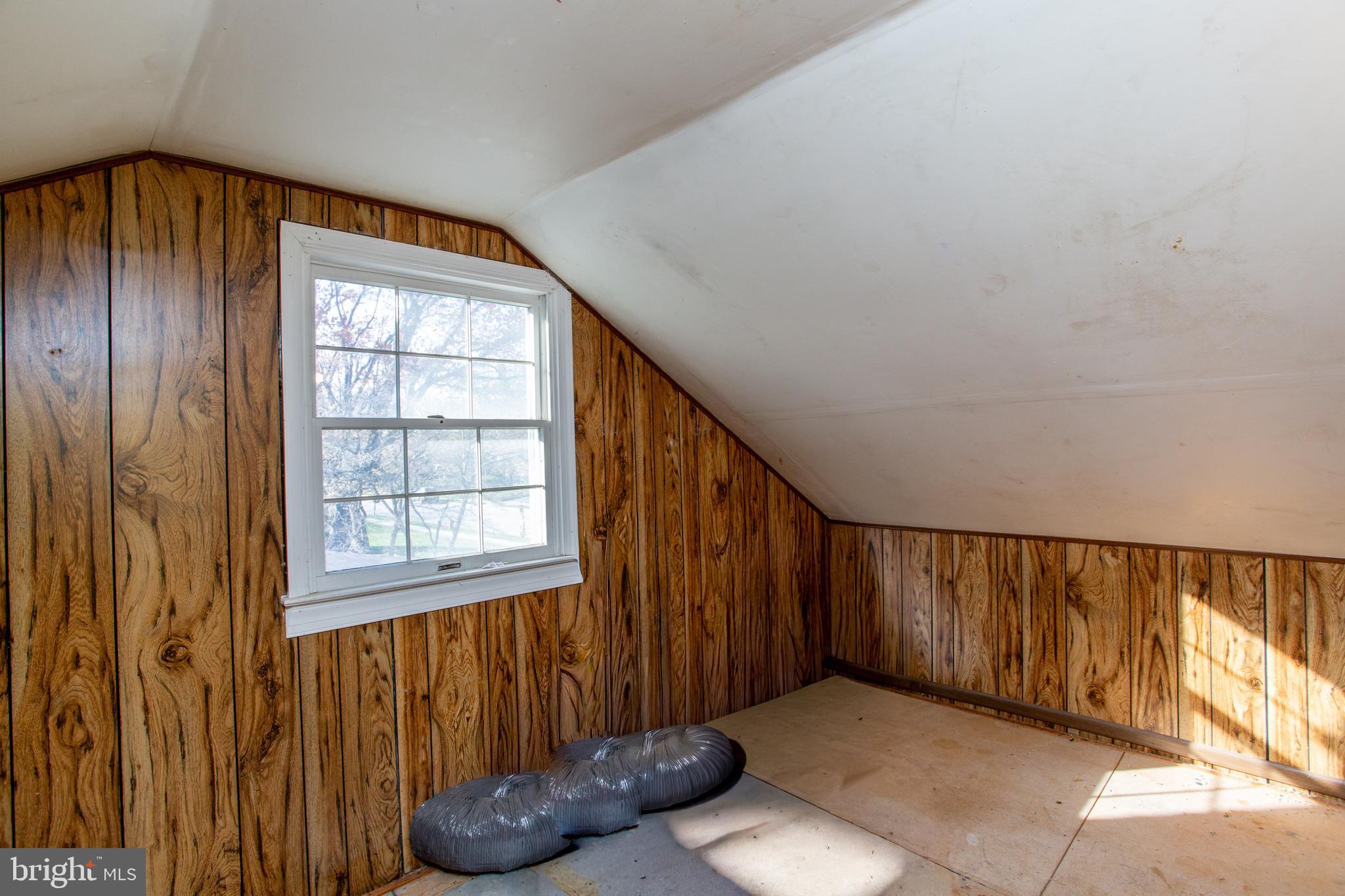 2114 CHESTNUT
