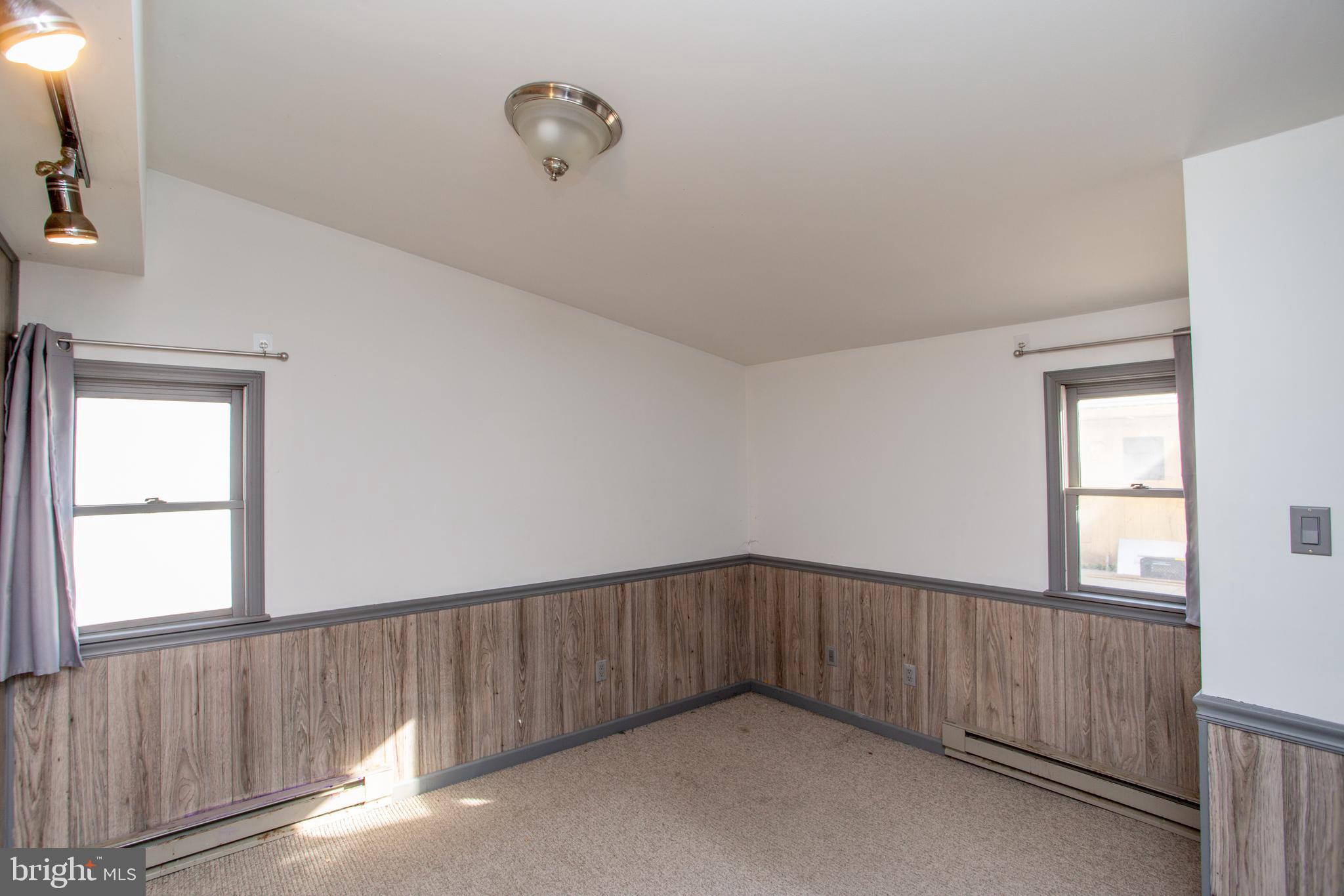 2114 CHESTNUT