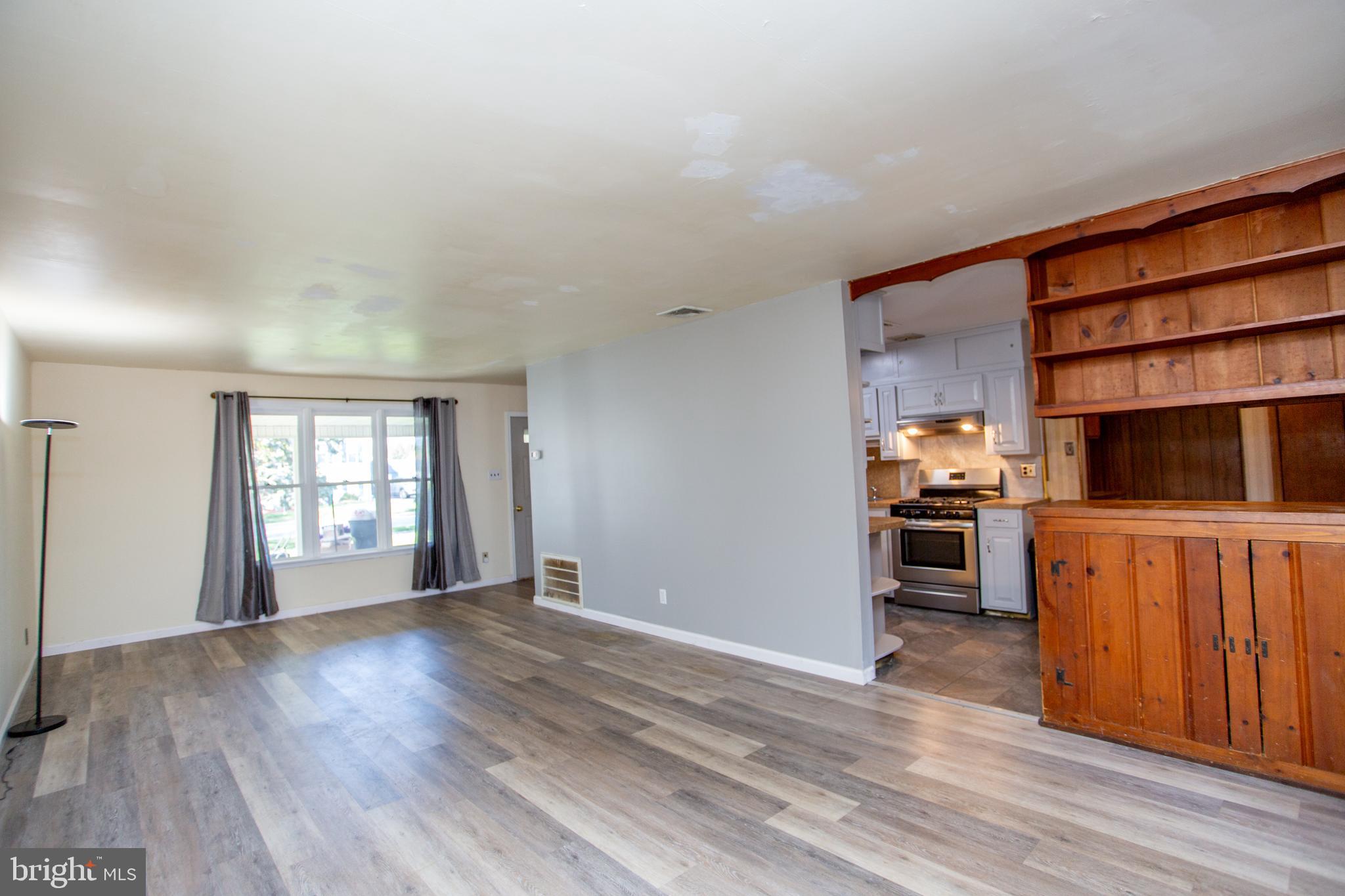 2114 CHESTNUT