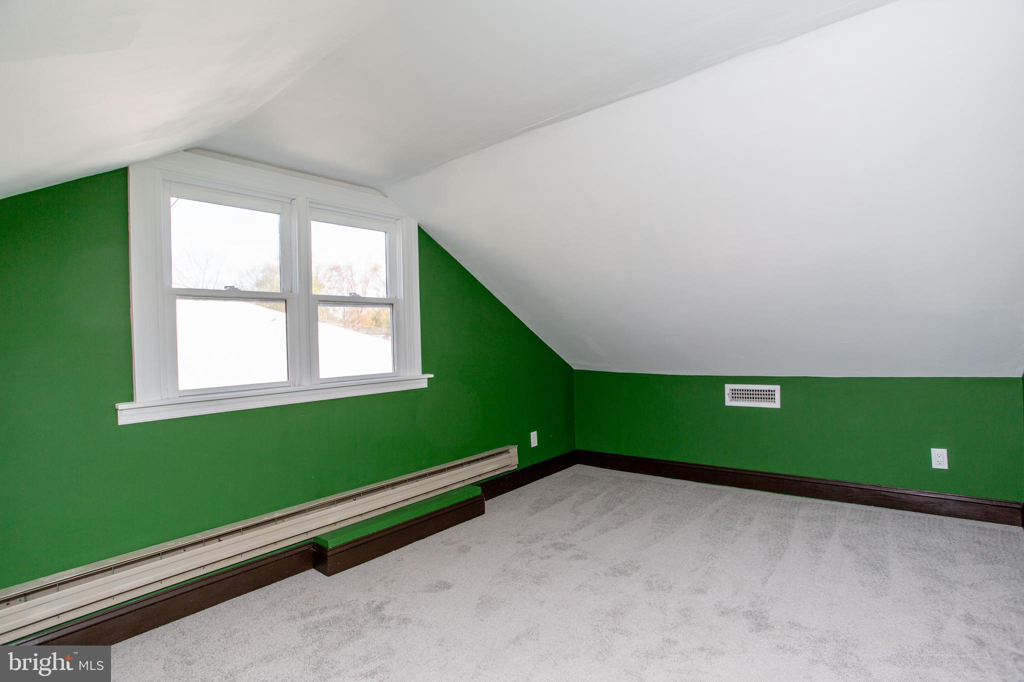 2114 CHESTNUT