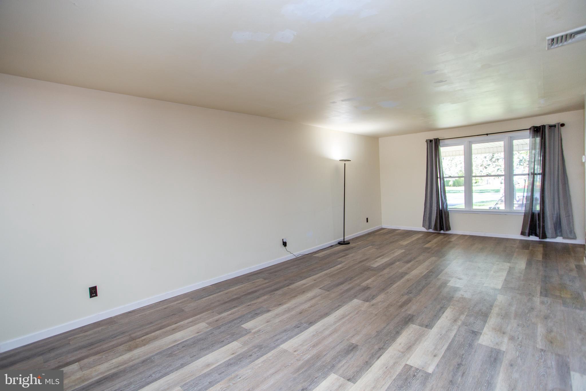 2114 CHESTNUT