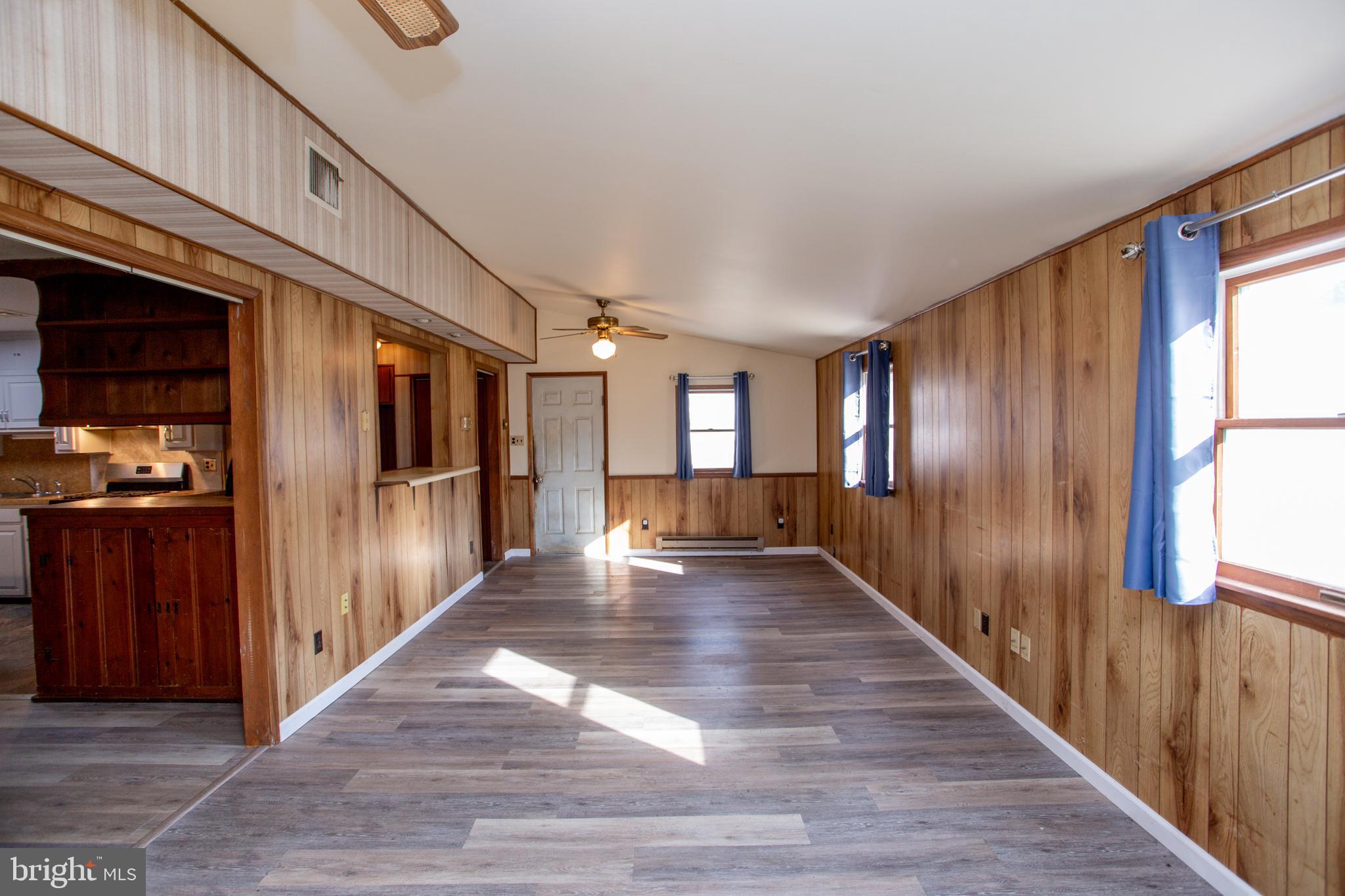 2114 CHESTNUT