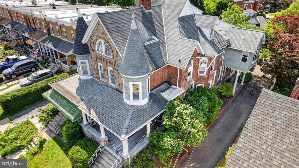 545 WALNUT STREET