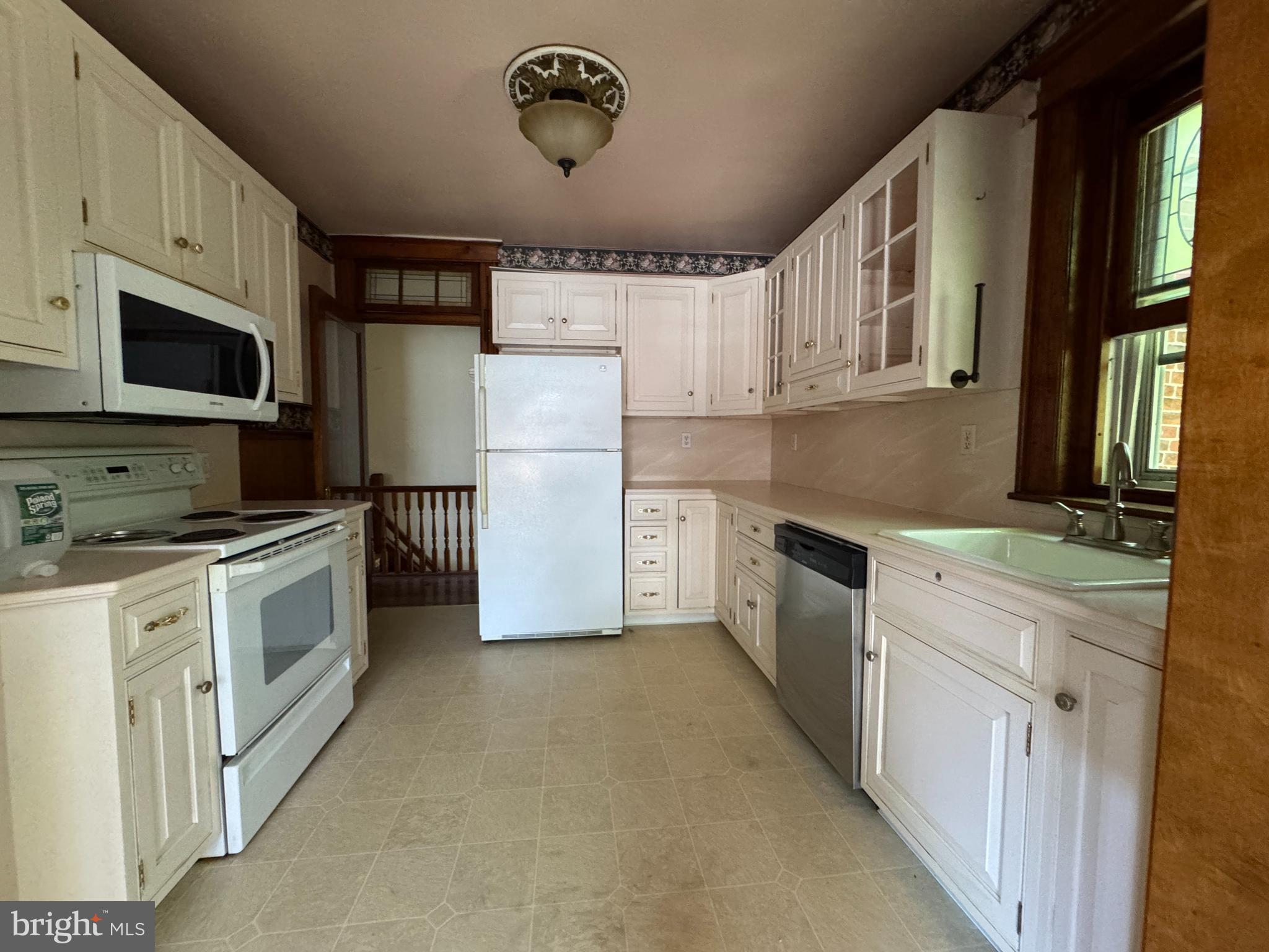 545 WALNUT STREET
