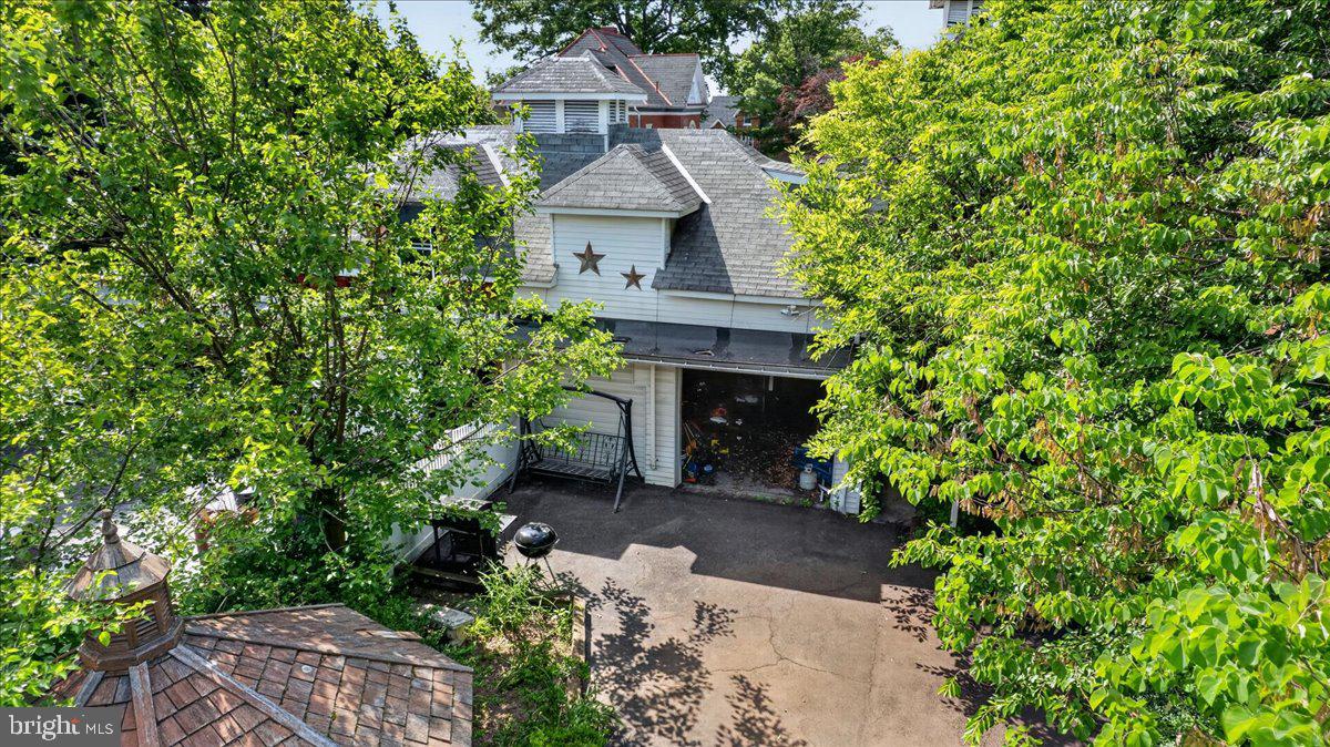 545 WALNUT STREET