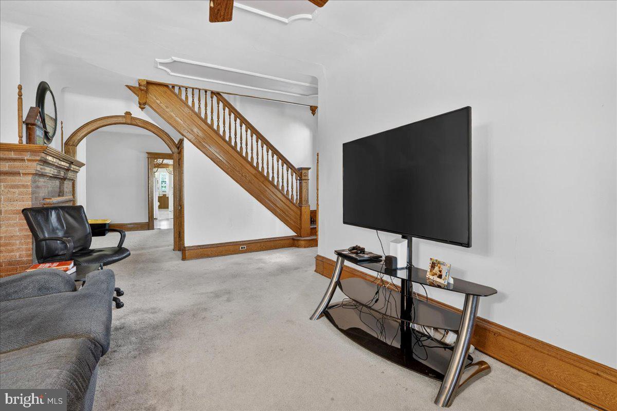 545 WALNUT STREET