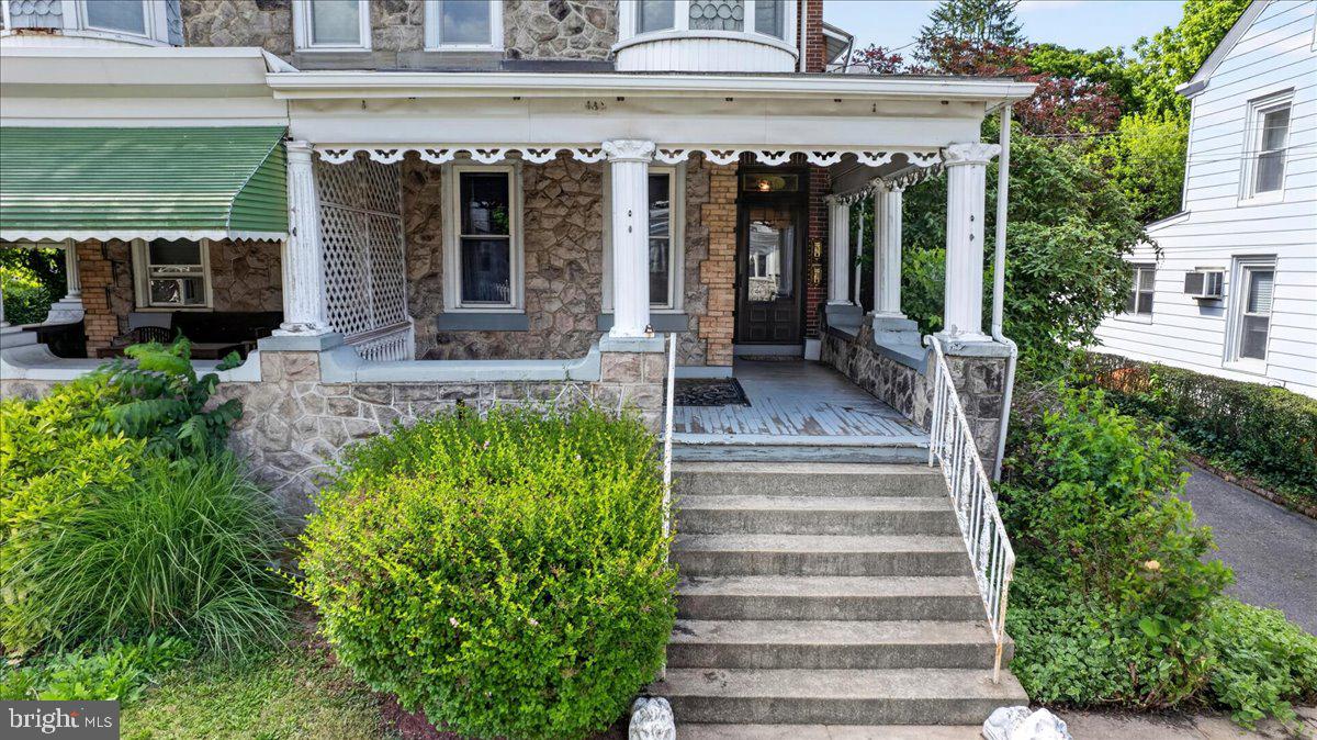 545 WALNUT STREET