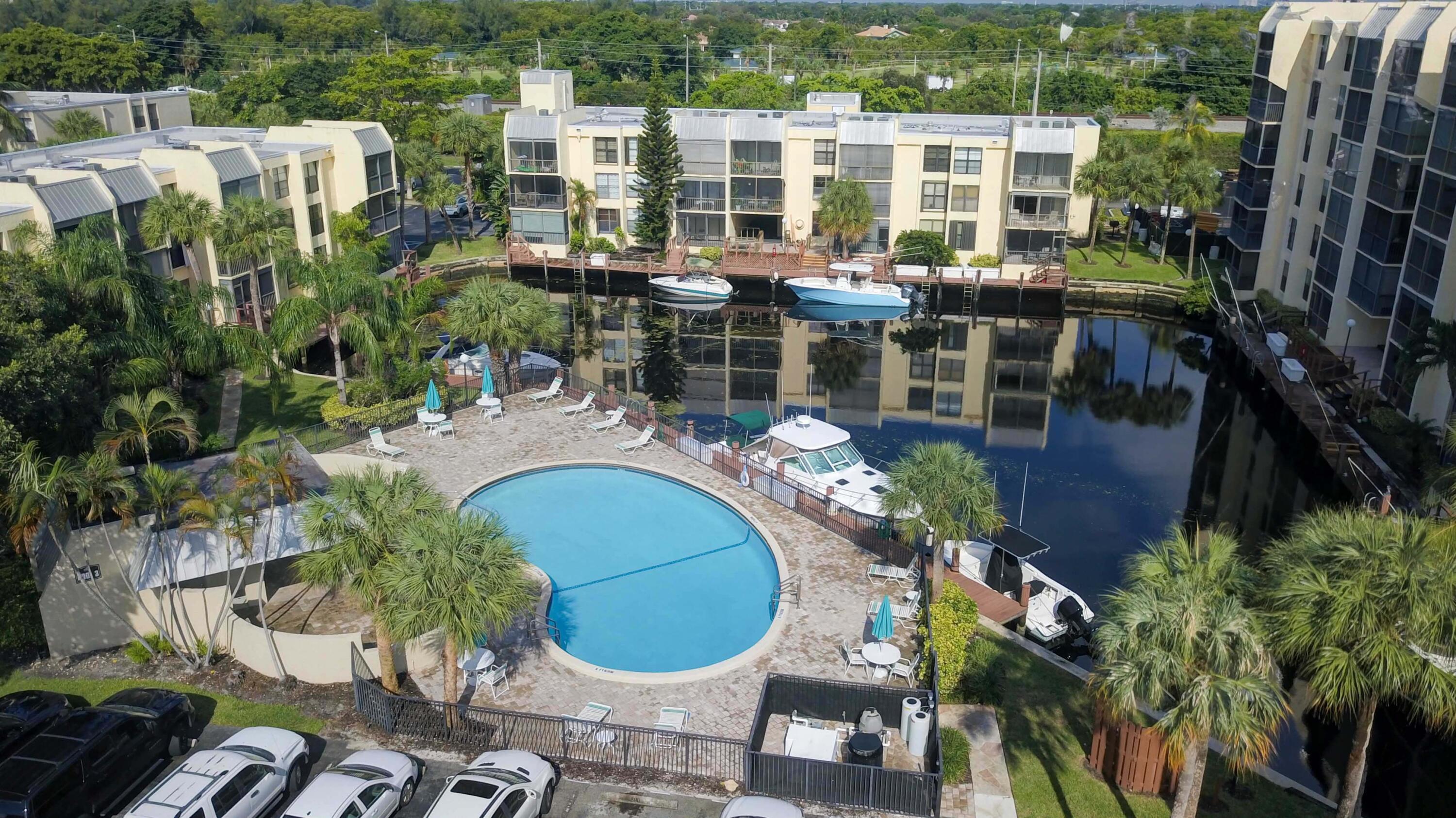 4 Royal Palm Way