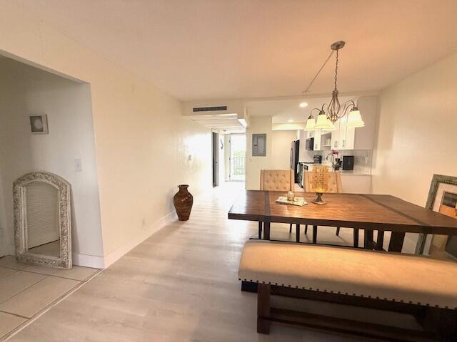 4 Royal Palm Way