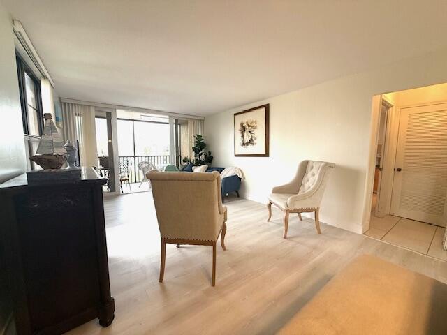 4 Royal Palm Way