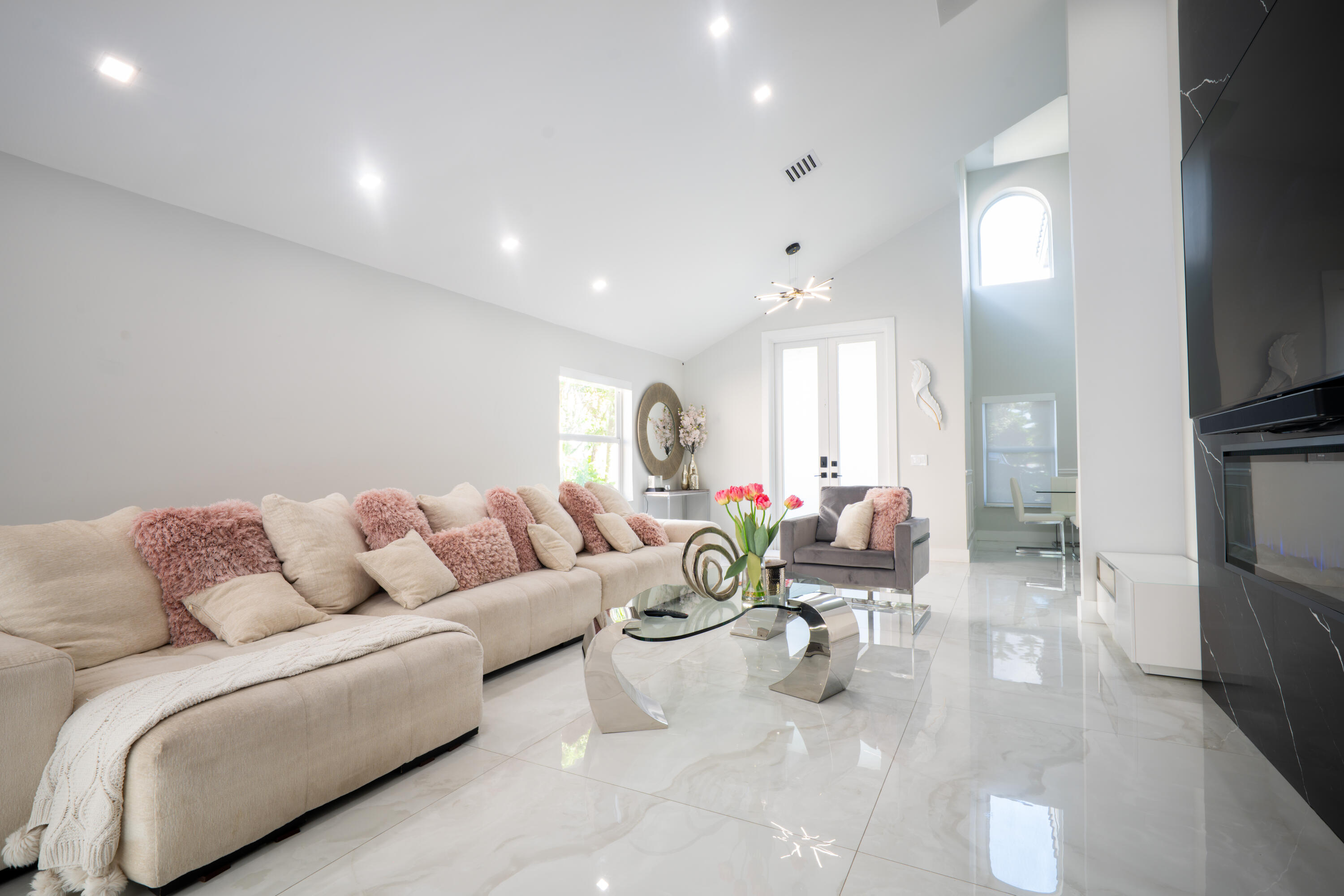 10438 BUENA VENTURA Drive