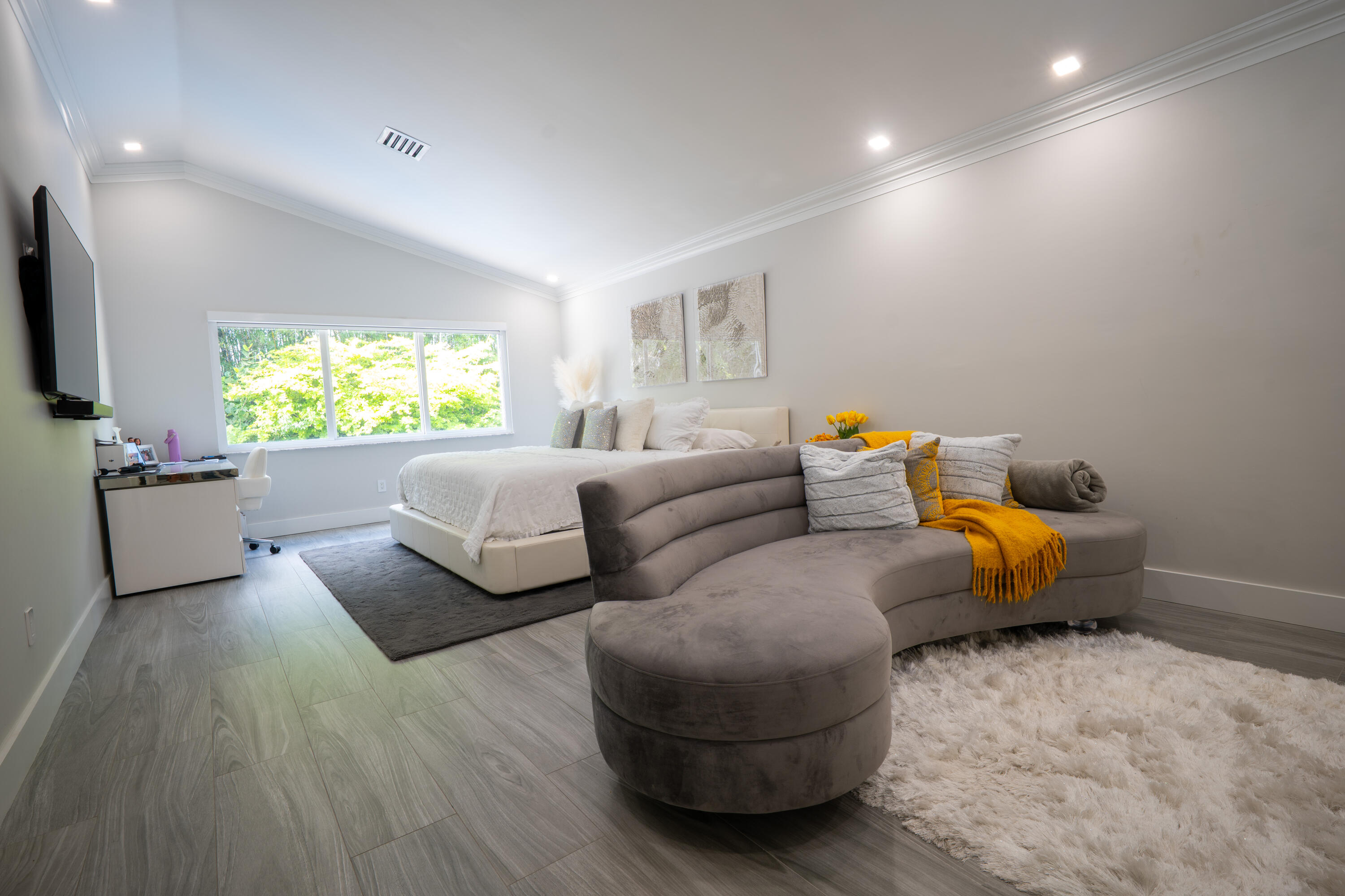 10438 BUENA VENTURA Drive