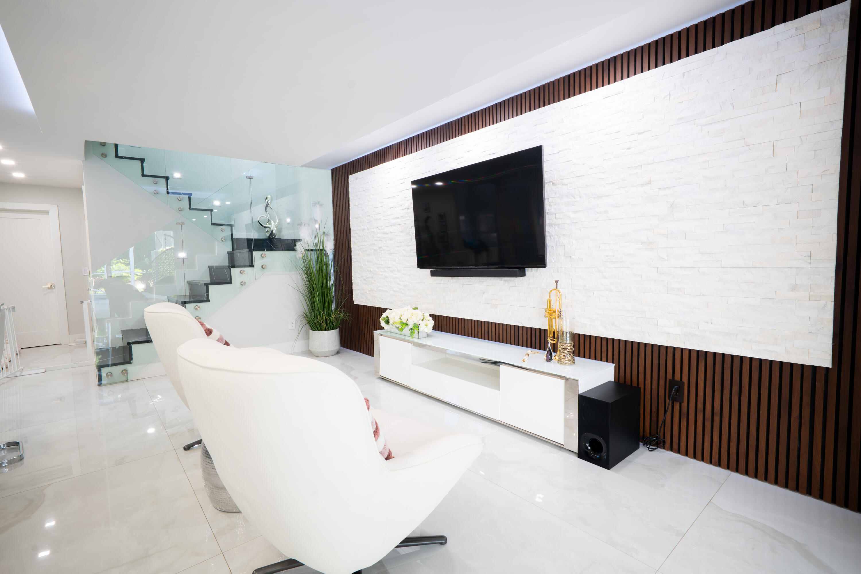 10438 BUENA VENTURA Drive