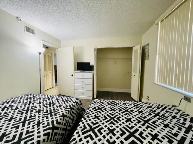 4570 NW Nw 18th Ave Avenue 303