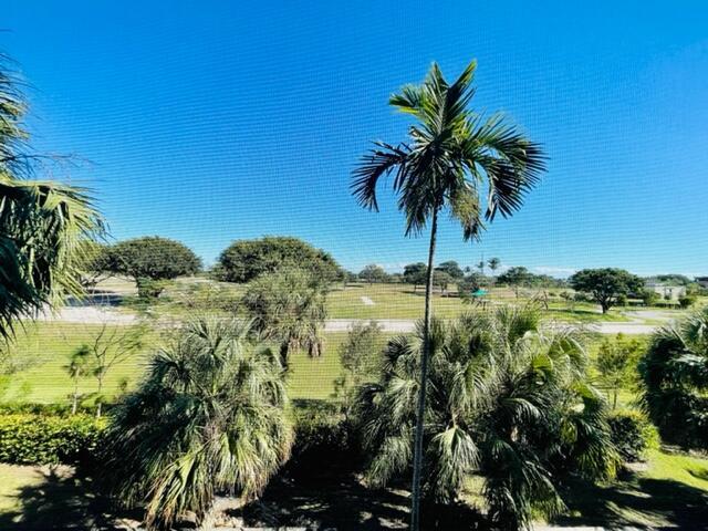 4570 NW Nw 18th Ave Avenue 303