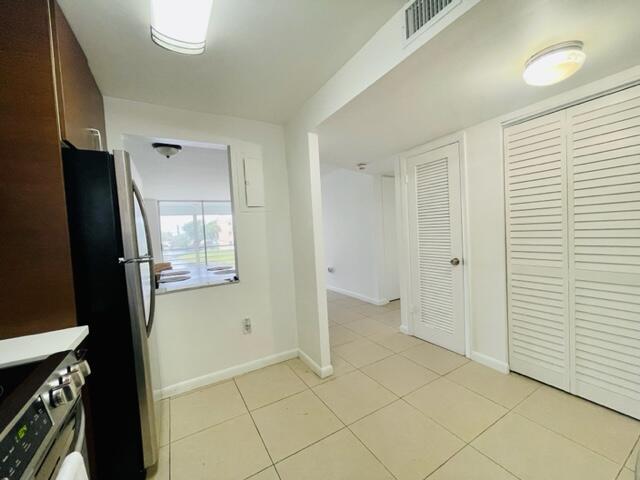 2711 N Pine Island Road 204