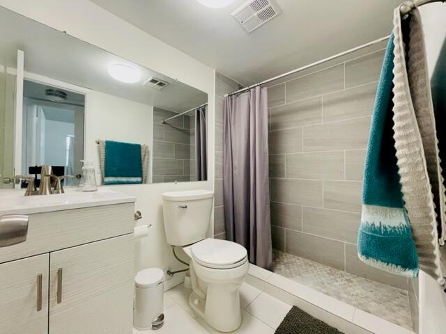 2711 N Pine Island Road 204