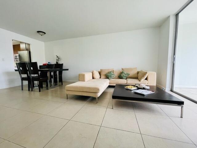 2711 N Pine Island Road 204