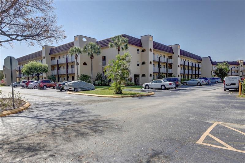 2711 N Pine Island Road 204