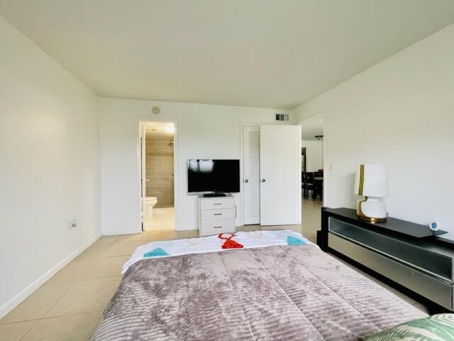 2711 N Pine Island Road 204